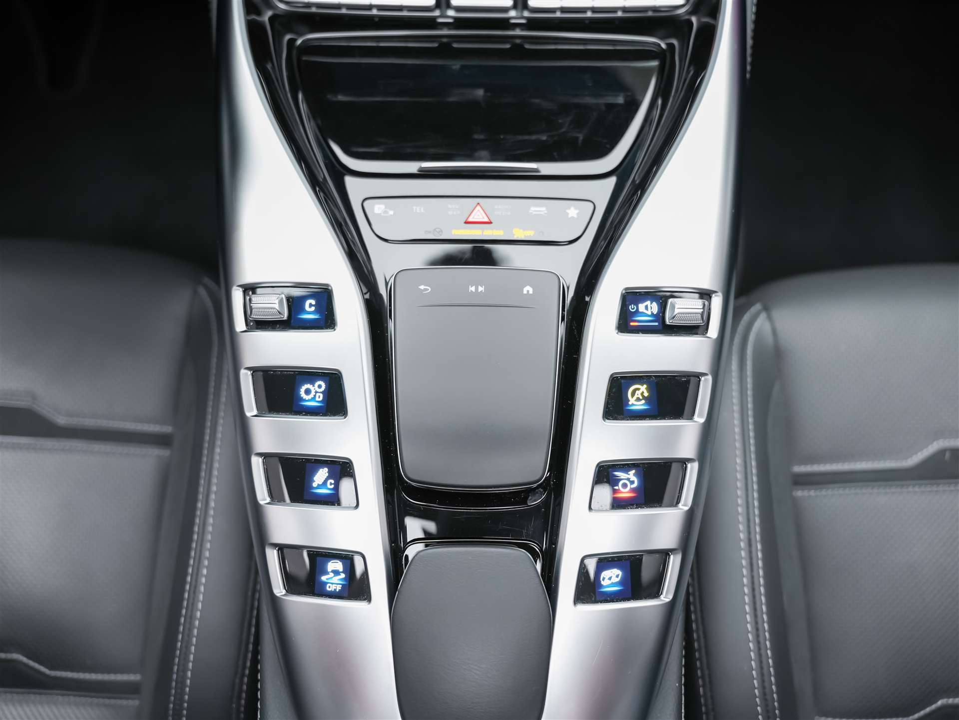 MERCEDES-BENZ AMG GT 4 63 S 4Matic+-image-25