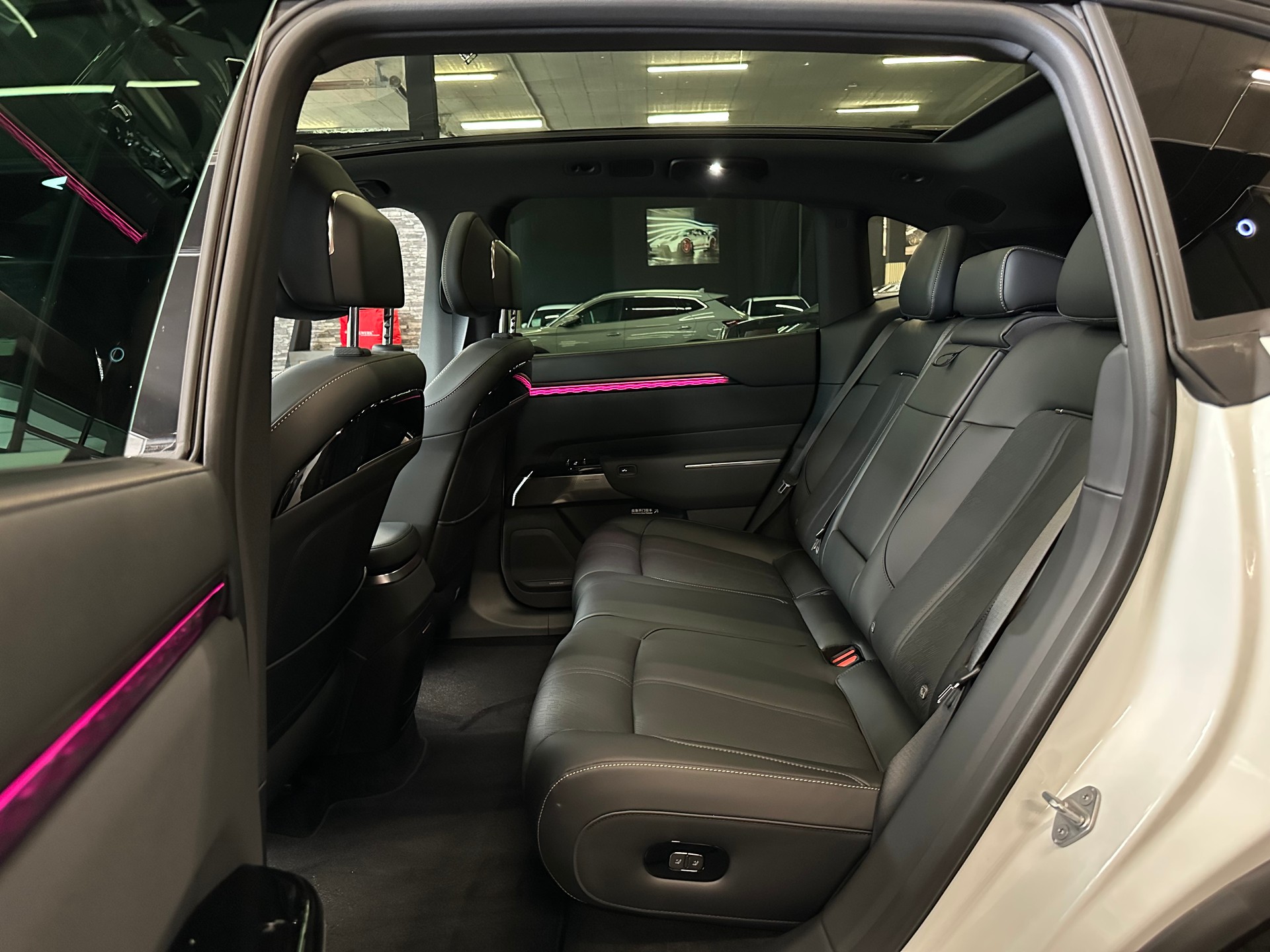 ZEEKR 7X 100kWh Privilege AWD-image-33