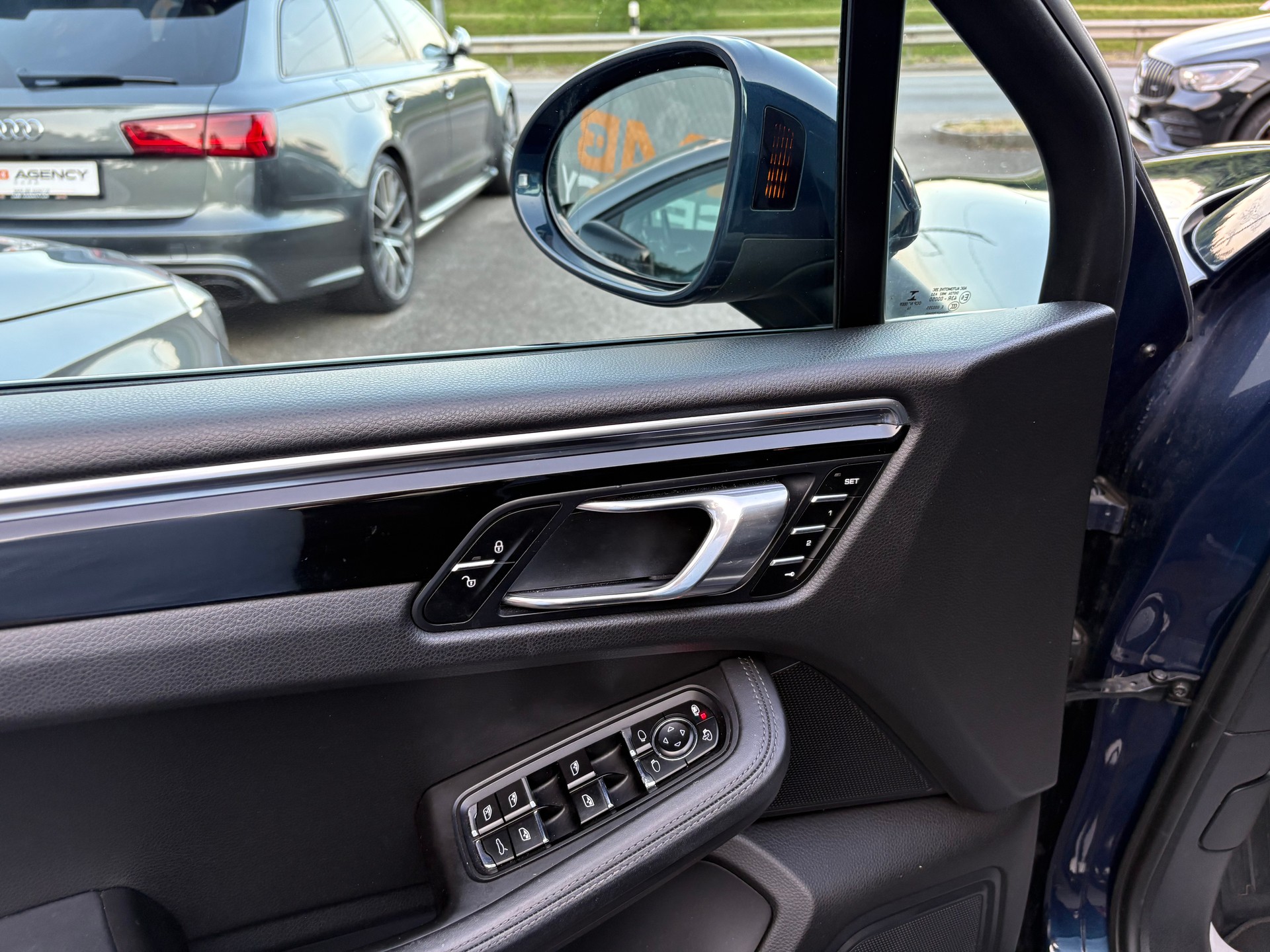 PORSCHE Macan S Diesel PDK-image-14