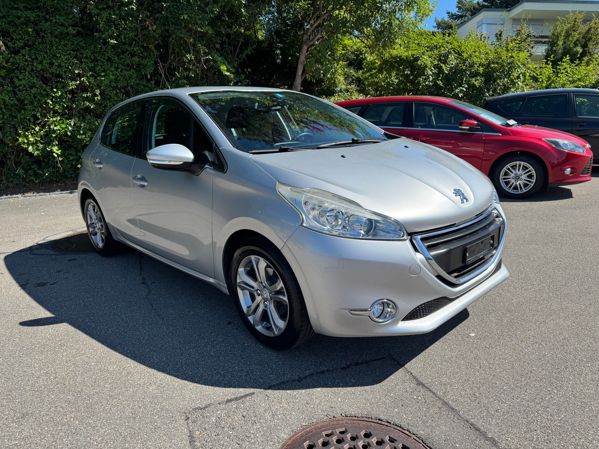 PEUGEOT 208 1.2 THP Allure