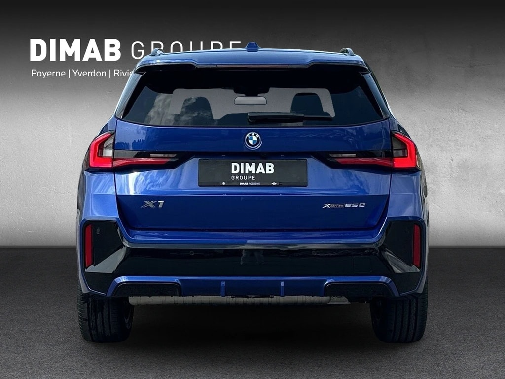 BMW X1 xDrive 25e M Sport-showroom-element-3