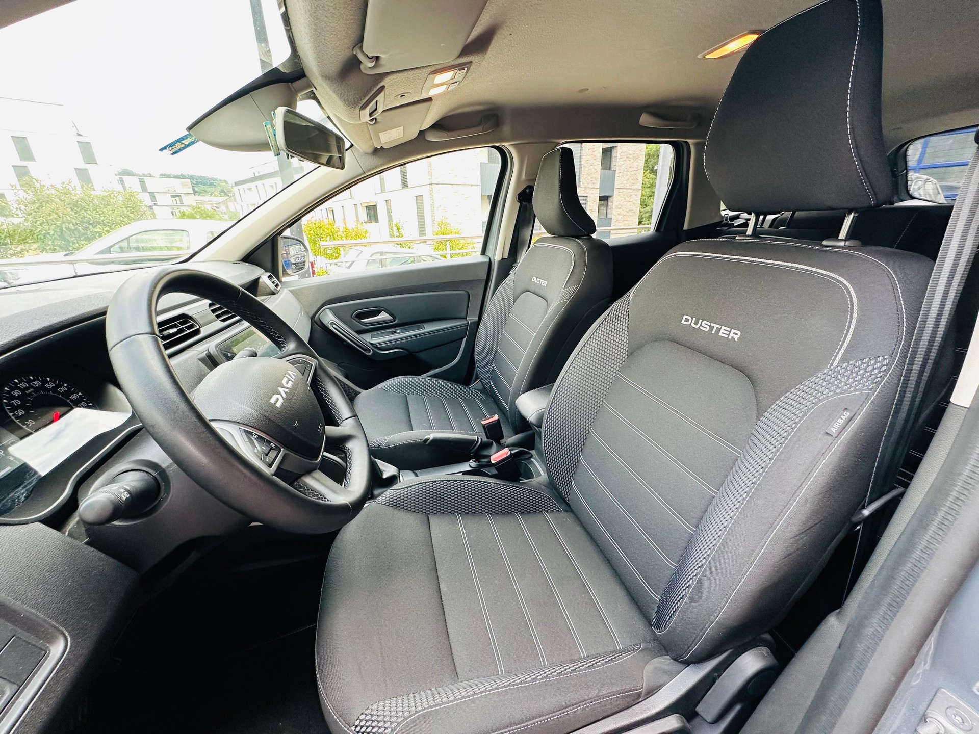DACIA Duster TCe 150 Prestige EDC 4x2-image-15