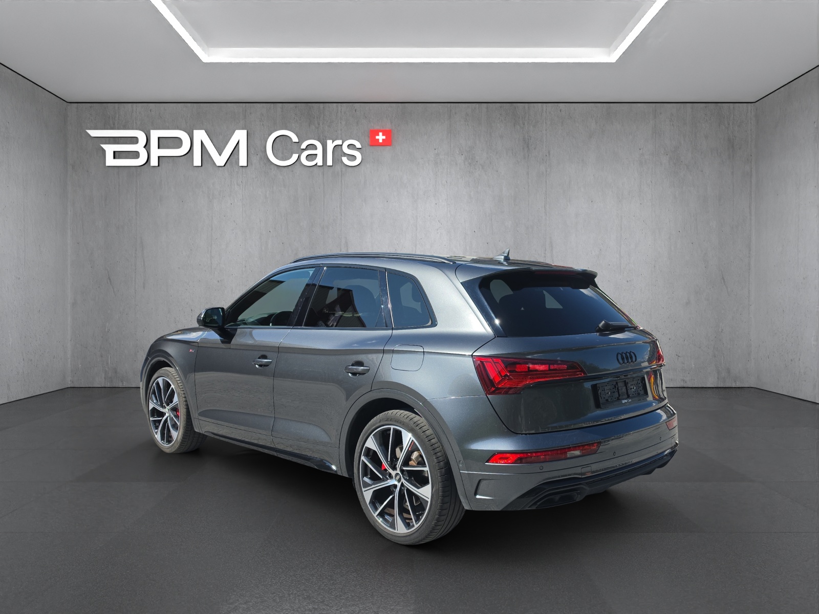AUDI Q5 2.0 55 TFSI e S Line quattro S-Tronic-image-4