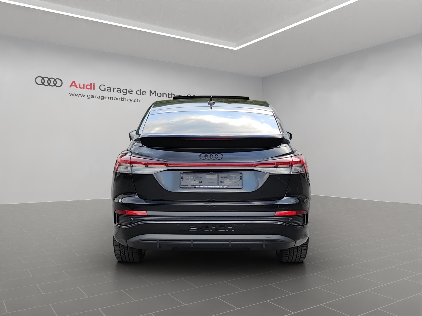 AUDI Q4 Sportback e-tron 50 quattro-image-3