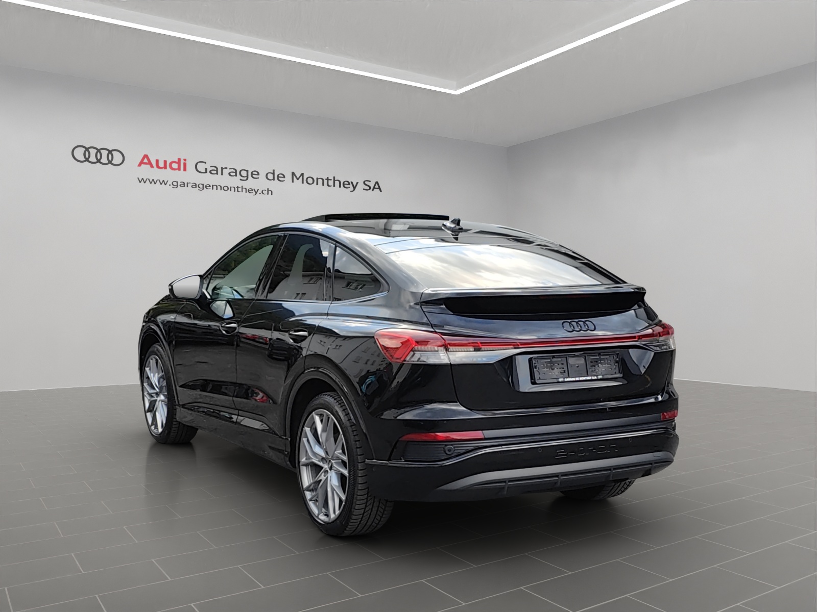 AUDI Q4 Sportback e-tron 50 quattro-image-2