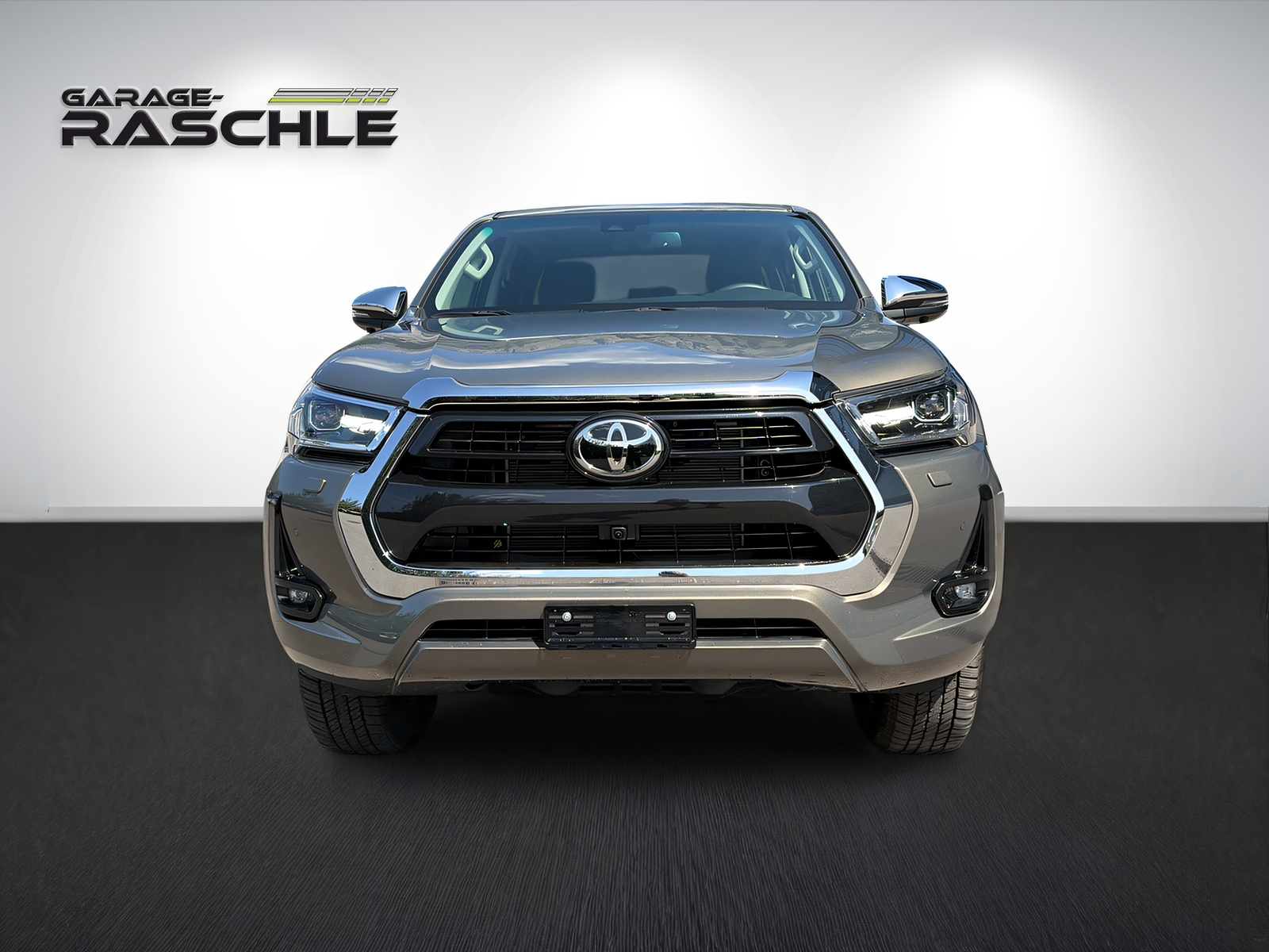 TOYOTA Hilux 2.8d MHEV Style Double Cab 4x4-showroom-element-1