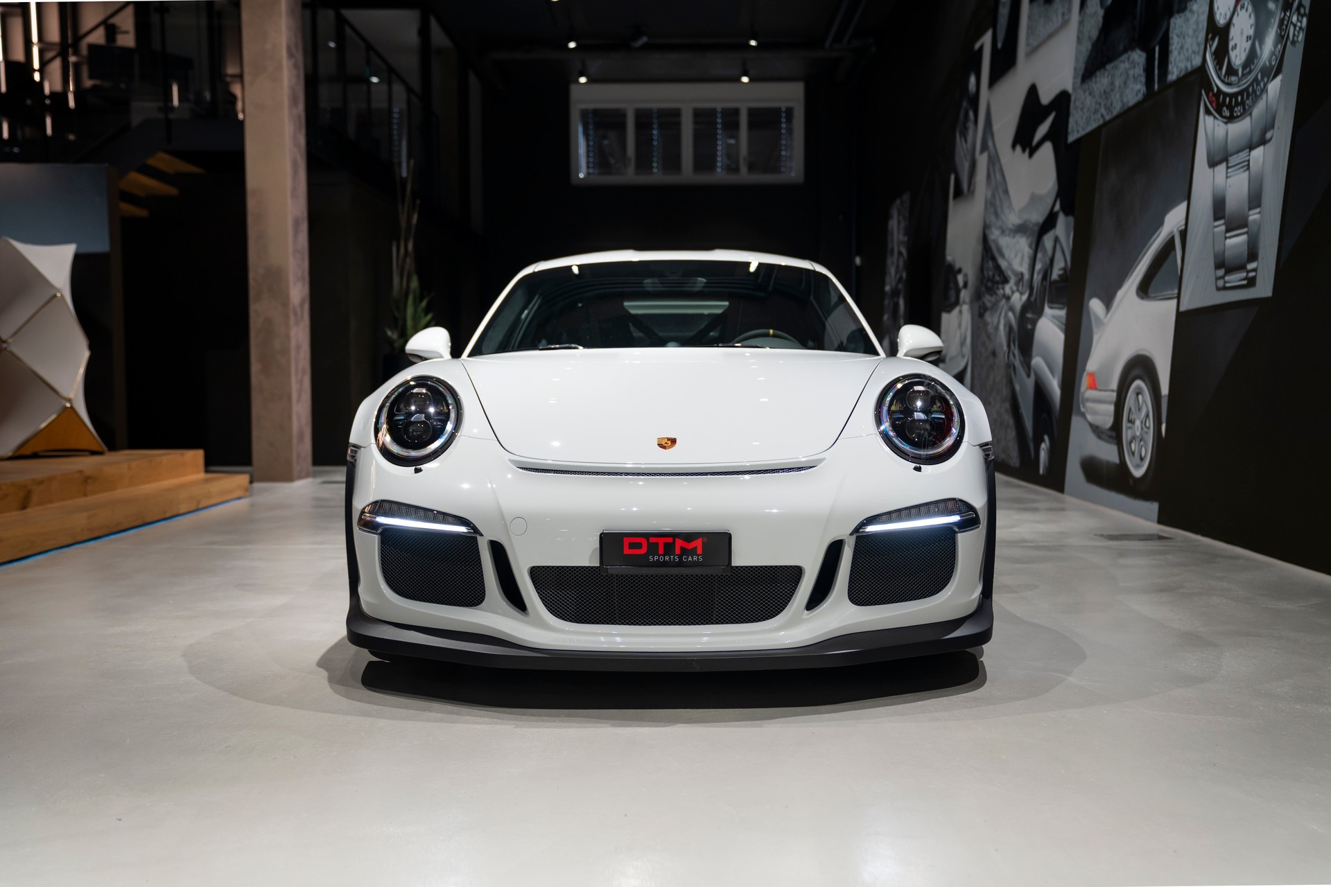PORSCHE 911 GT3 RS PDK-showroom-element-1