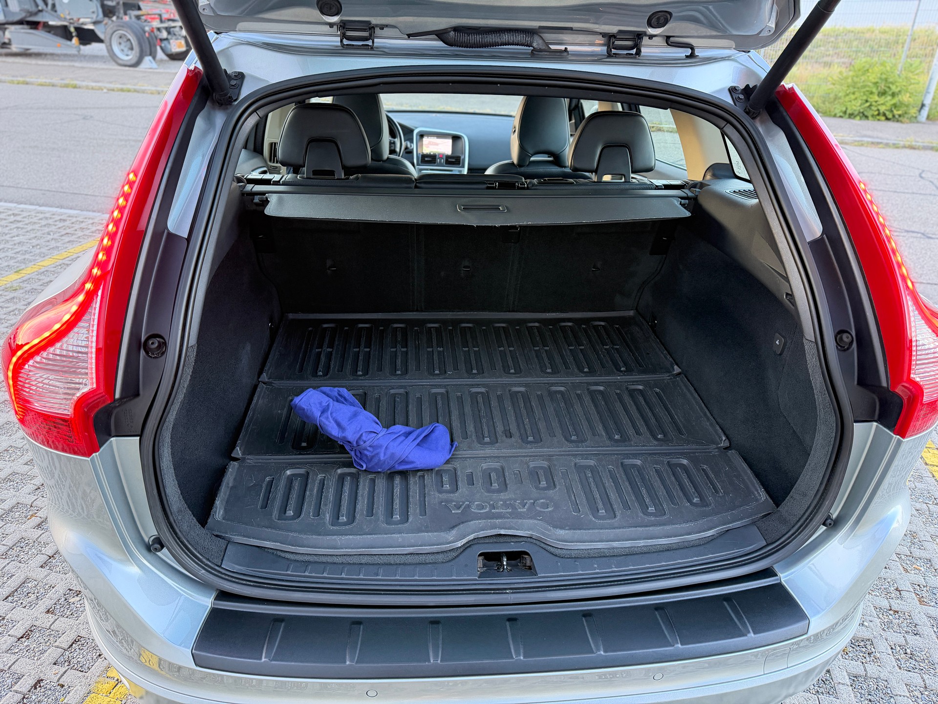 VOLVO XC60 T5 Summum Powershift-image-25