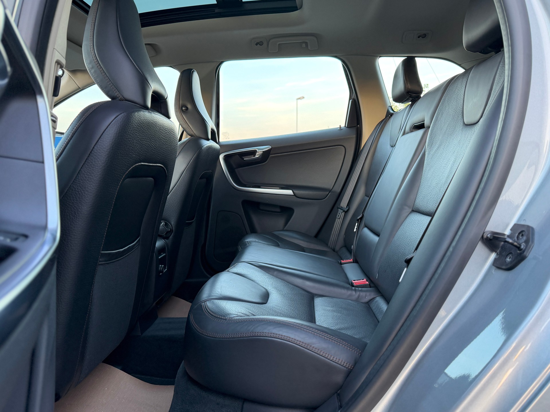VOLVO XC60 T5 Summum Powershift-image-19