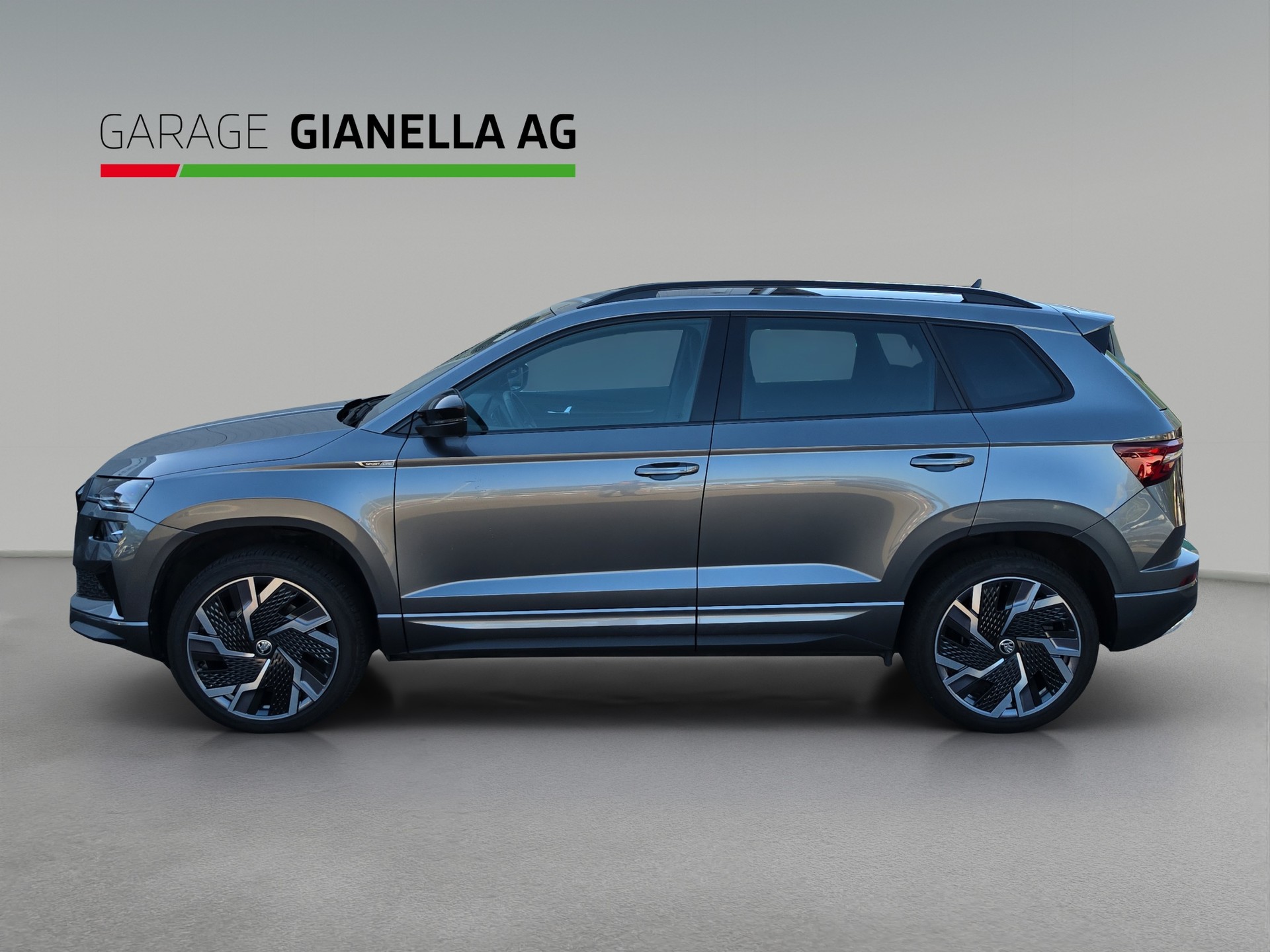 SKODA Karoq 2.0 TSI SportLine 4x4 DSG-showroom-element-1