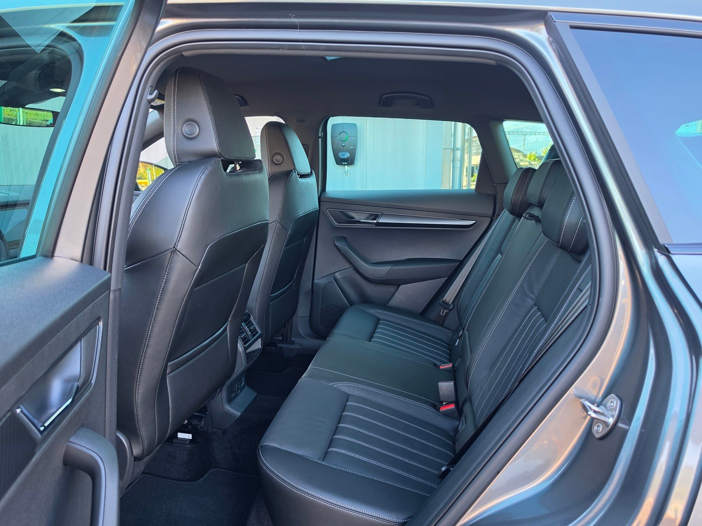 SKODA Karoq 2.0 TSI SportLine 4x4 DSG-image-8