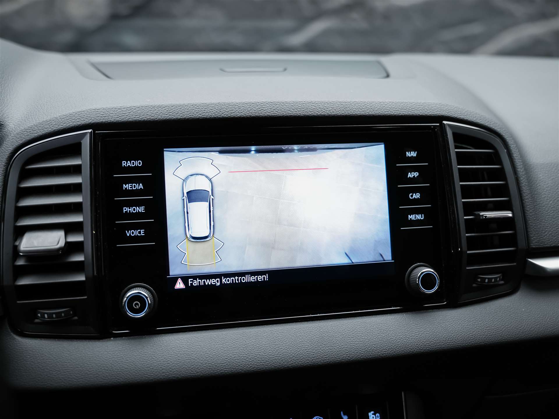 SKODA Karoq 1.5 TSI Selection DSG *Sitzheizung*Lenkradheizung*Rückfahrkamera*-image-38