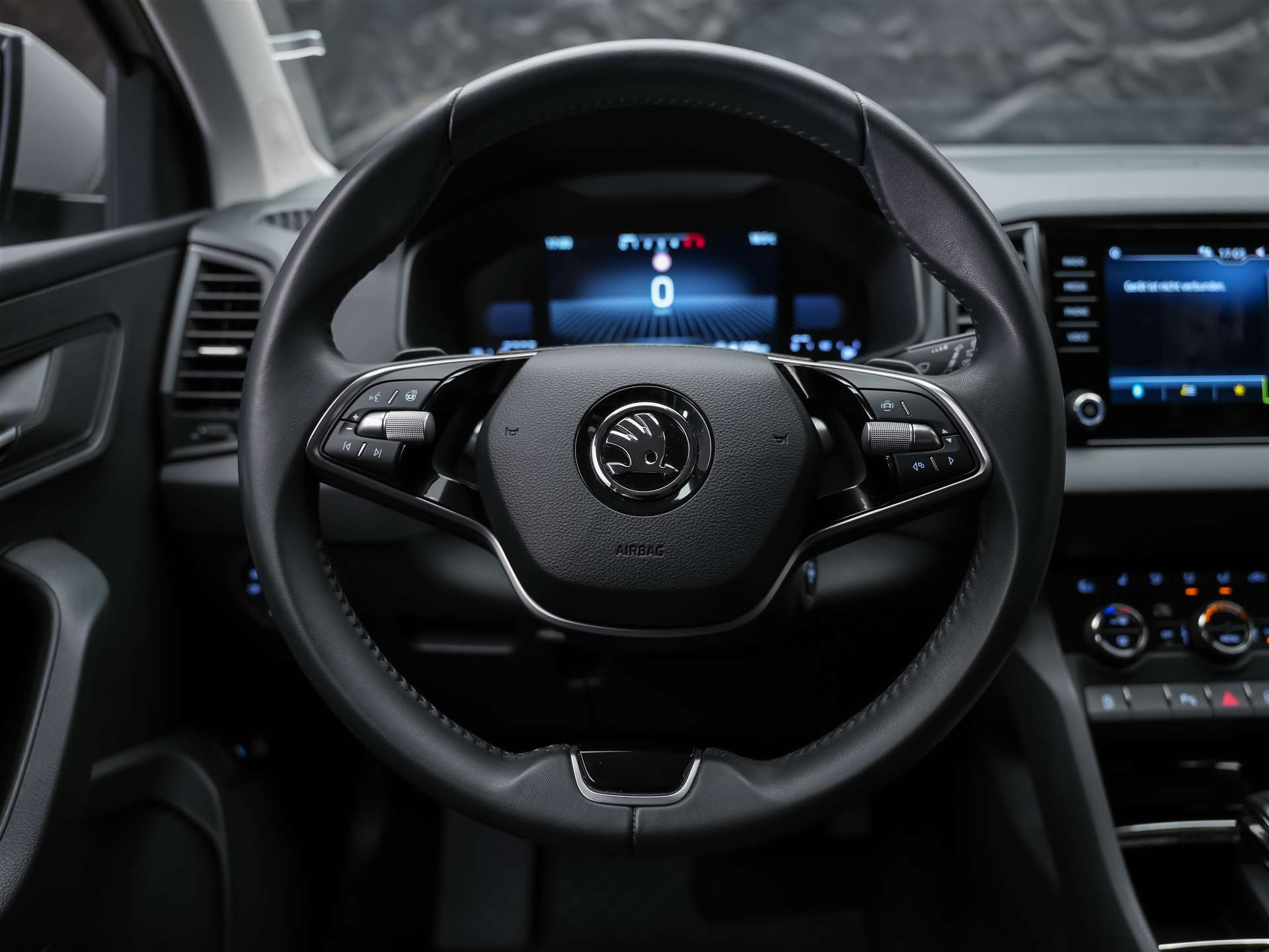 SKODA Karoq 1.5 TSI Selection DSG *Sitzheizung*Lenkradheizung*Rückfahrkamera*-image-25