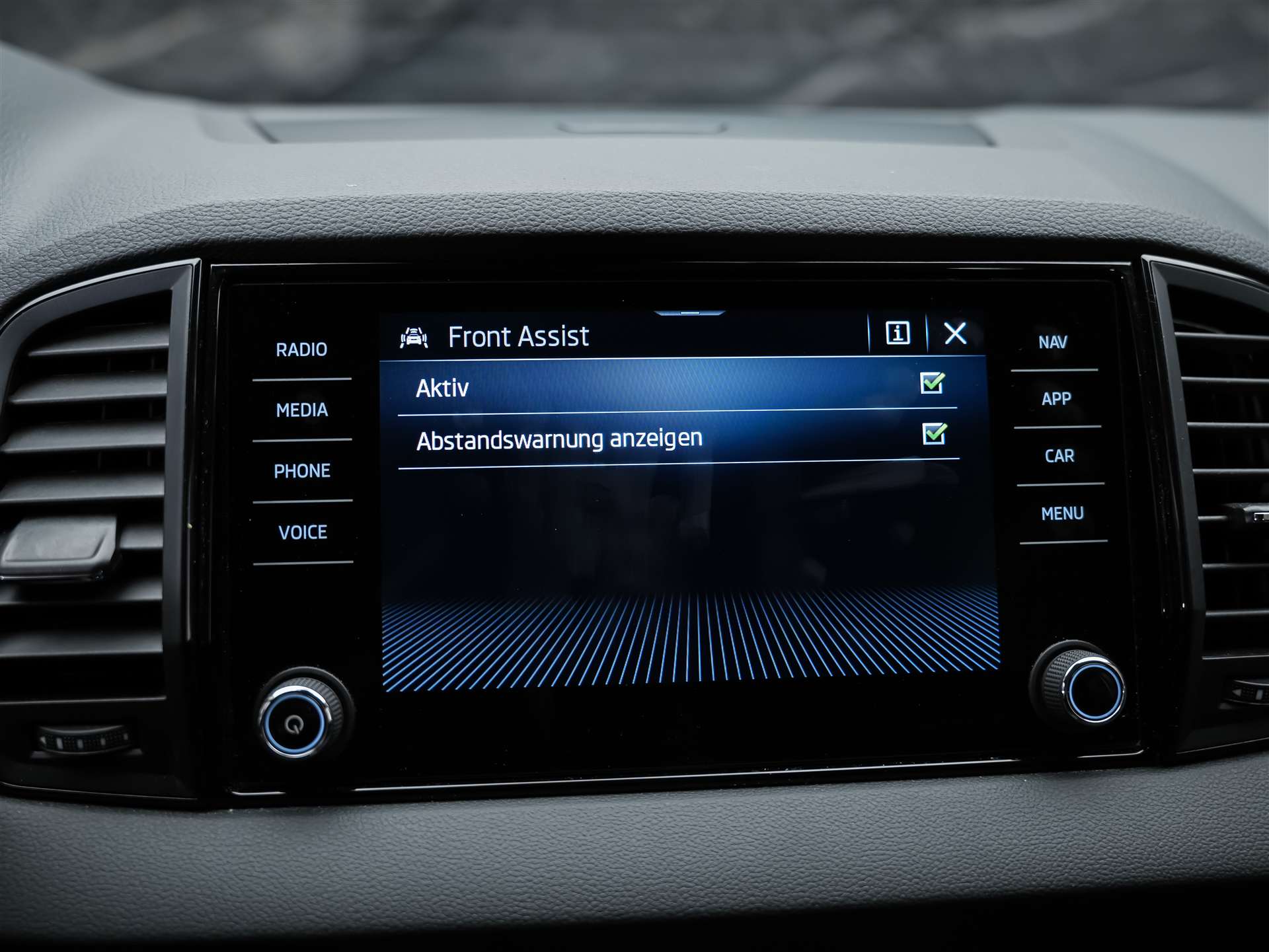 SKODA Karoq 1.5 TSI Selection DSG *Sitzheizung*Lenkradheizung*Rückfahrkamera*-image-33