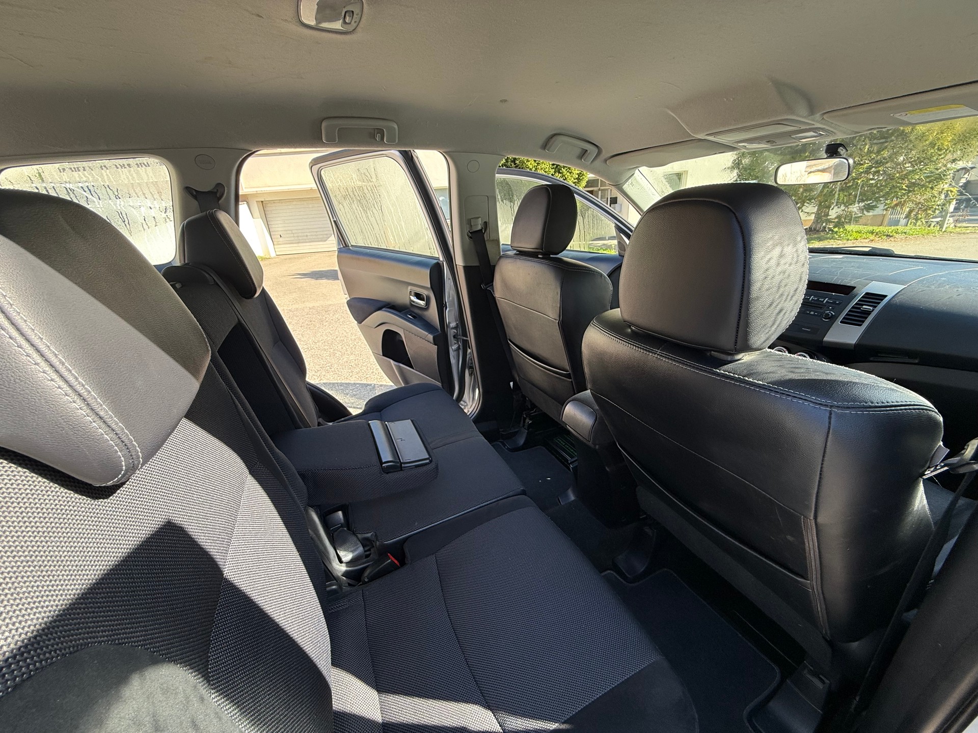PEUGEOT 4007 2.4 Dynamic CVT-image-11