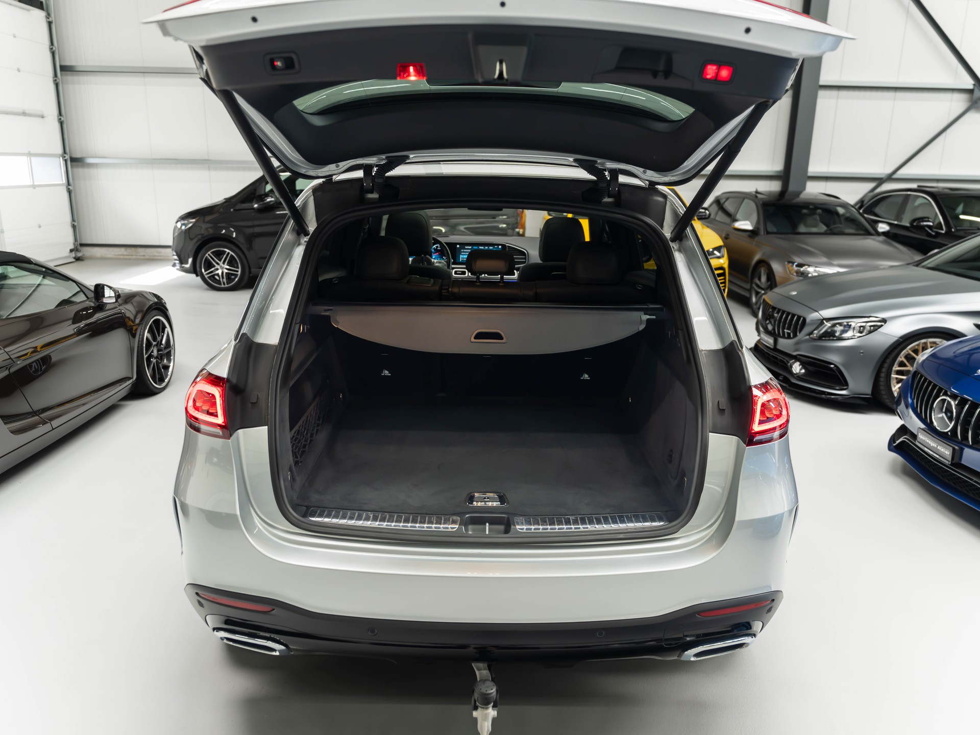 MERCEDES-BENZ GLE 450 4Matic AMG Line 9G-Tronic-image-30
