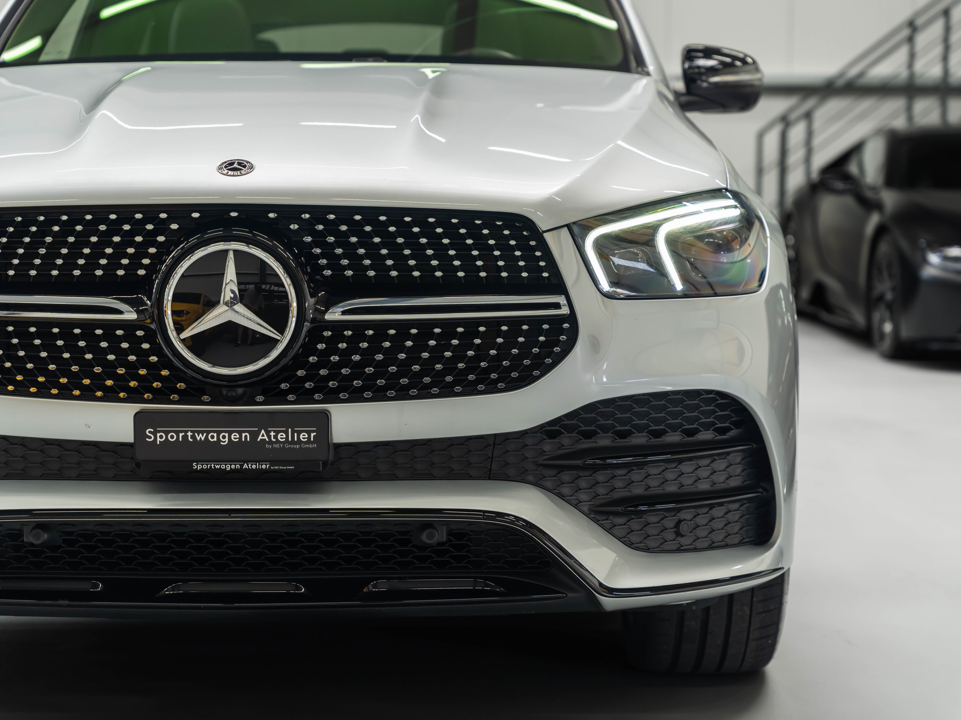 MERCEDES-BENZ GLE 450 4Matic AMG Line 9G-Tronic-image-16