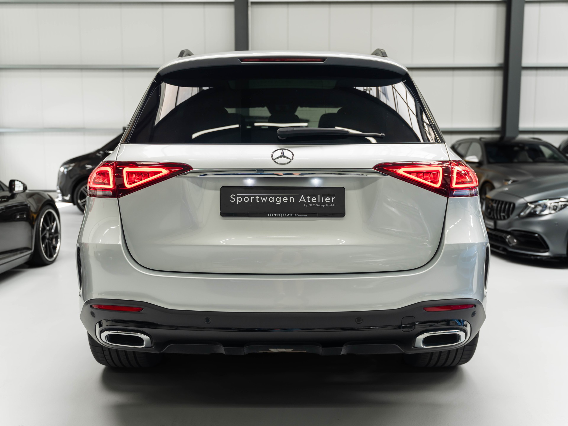 MERCEDES-BENZ GLE 450 4Matic AMG Line 9G-Tronic-showroom-element-2