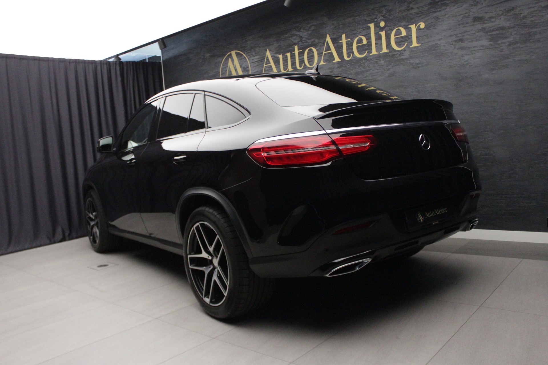 MERCEDES-BENZ GLE Coupé 350 d 4Matic 9G-Tronic **AMG-LINE**-image-12