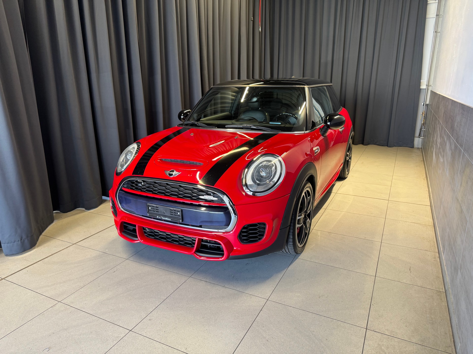 MINI Cooper John Cooper Works Steptronic (43)-showroom-element-2