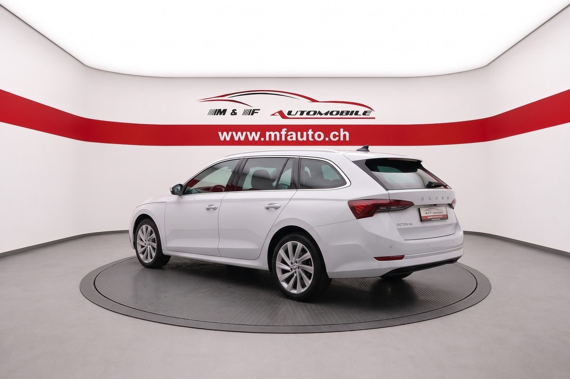 SKODA Octavia Combi 2.0 TDI 200 Style 4x4 DSG-showroom-element-3