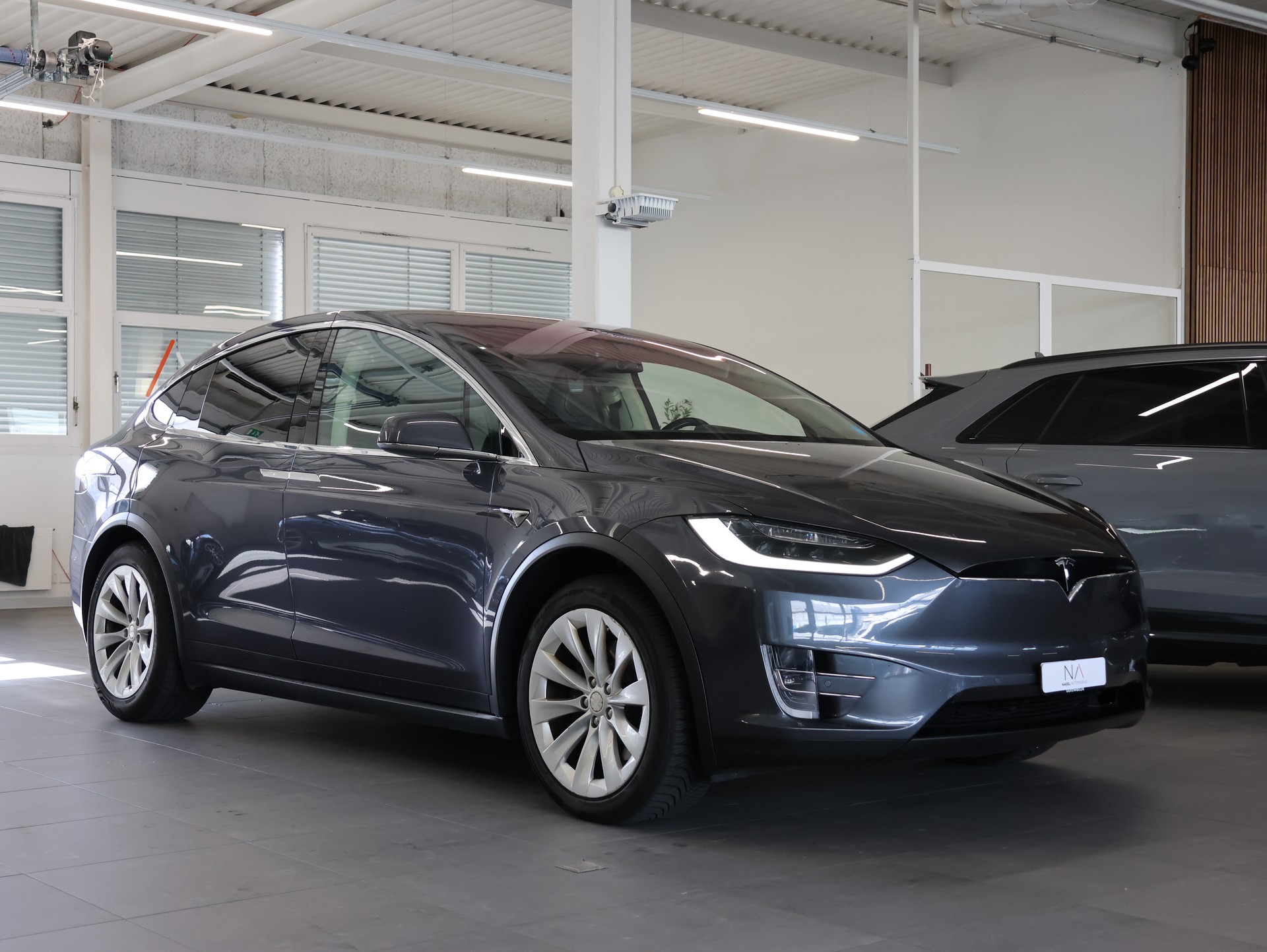 TESLA Model X 90 D *MIDNIGHT-SILVER LACKIERUNG*6-SITZE*-showroom-element-1
