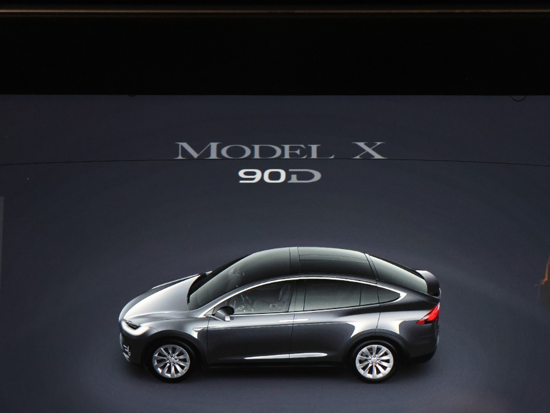 TESLA Model X 90 D *MIDNIGHT-SILVER LACKIERUNG*6-SITZE*-image-16