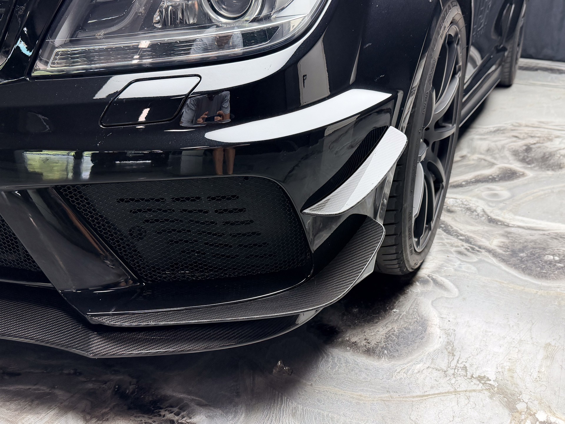 MERCEDES-BENZ Black Series-showroom-element-2