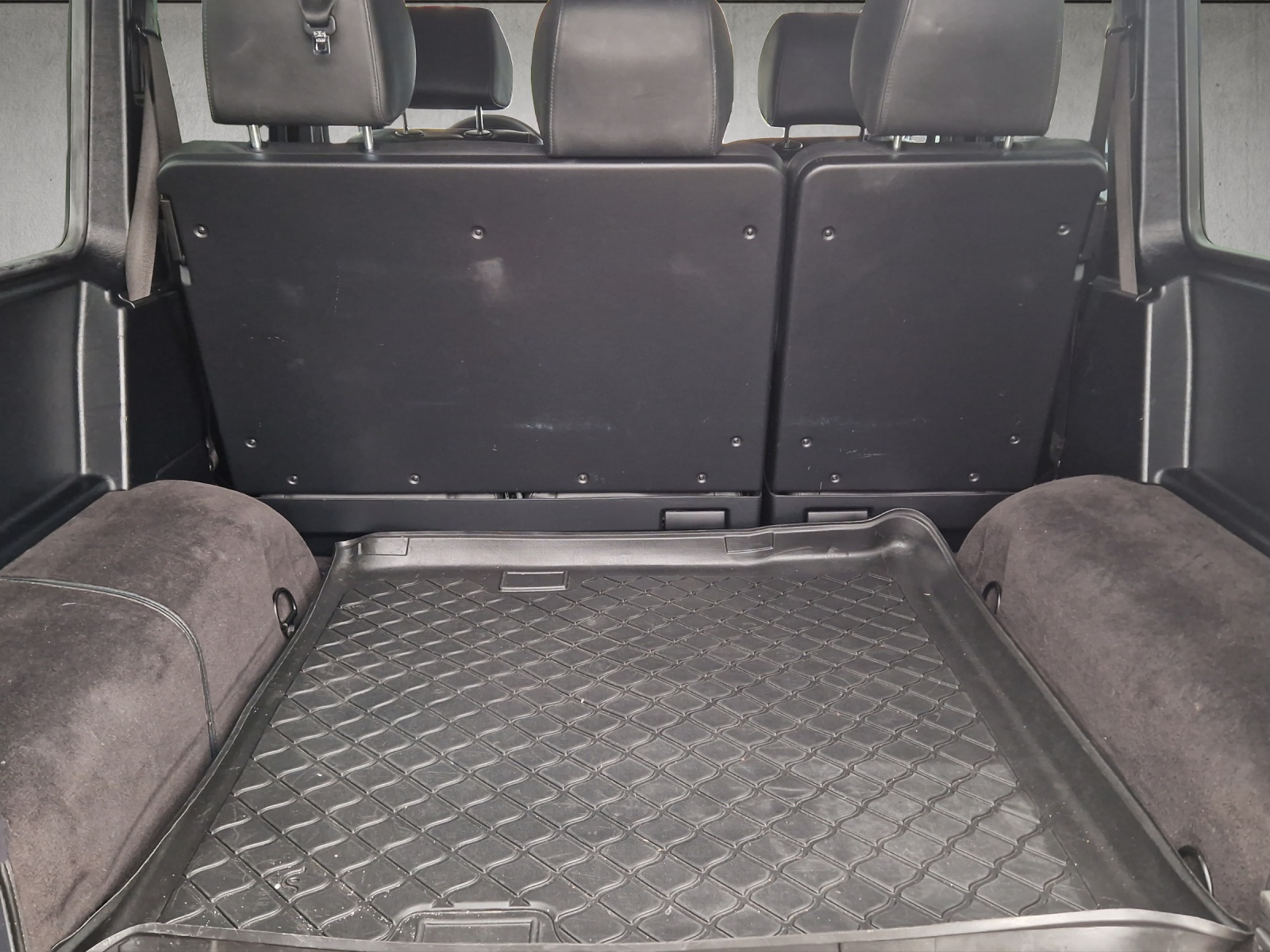 MERCEDES-BENZ G-Klasse W463 Wagon G 320 CDI lang-showroom-element-2