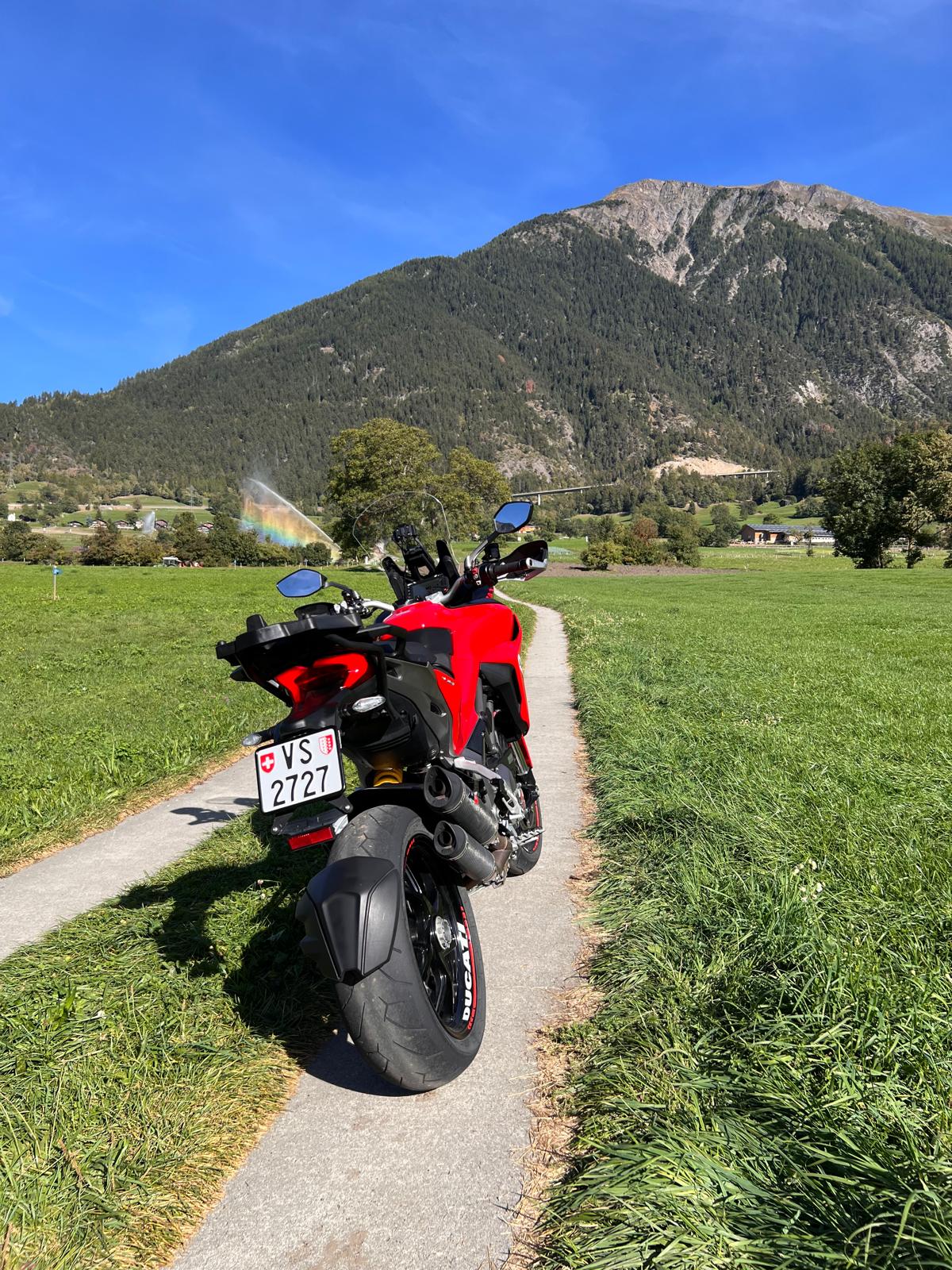 DUCATI 1260S-image-2