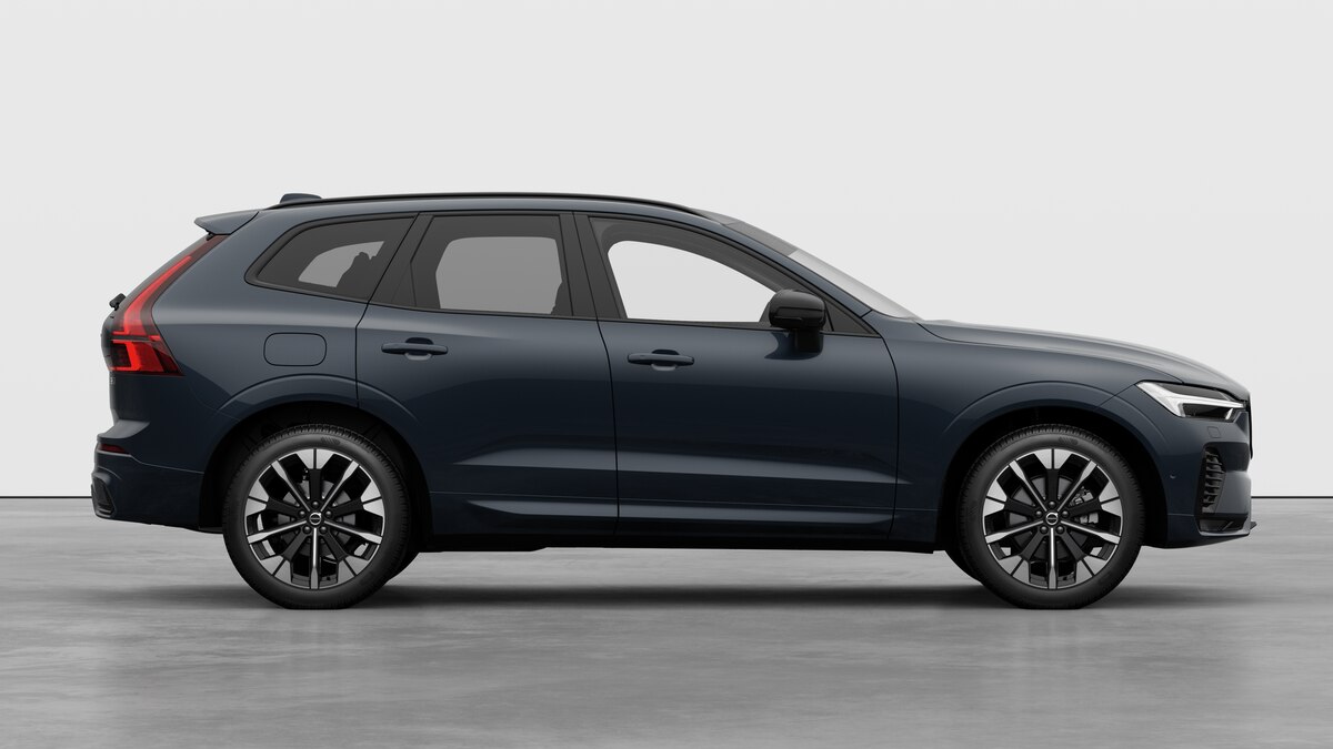 VOLVO XC60 2.0 B5 MH Plus Dark AWD-showroom-element-3