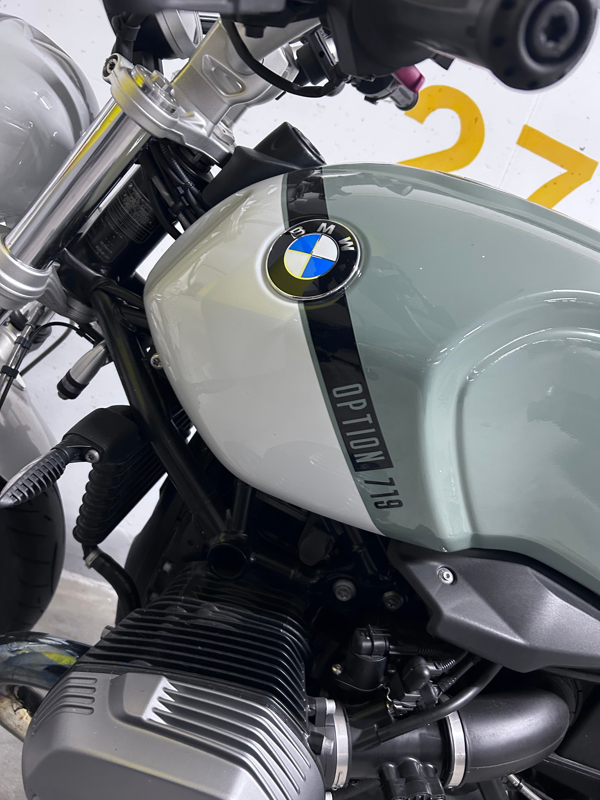BMW R nineT Scrambler ABS-image-3