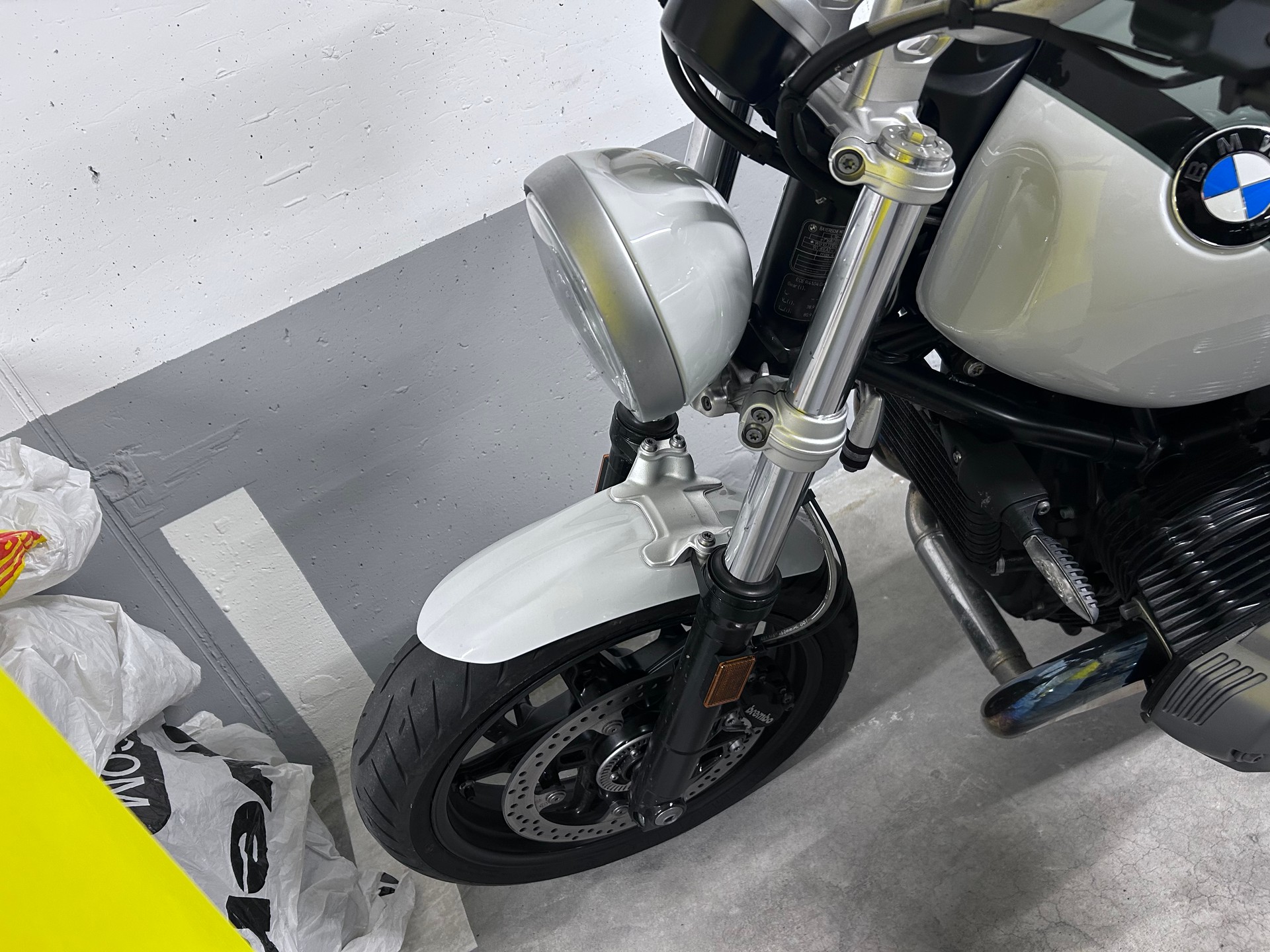 BMW R nineT Scrambler ABS-image-2