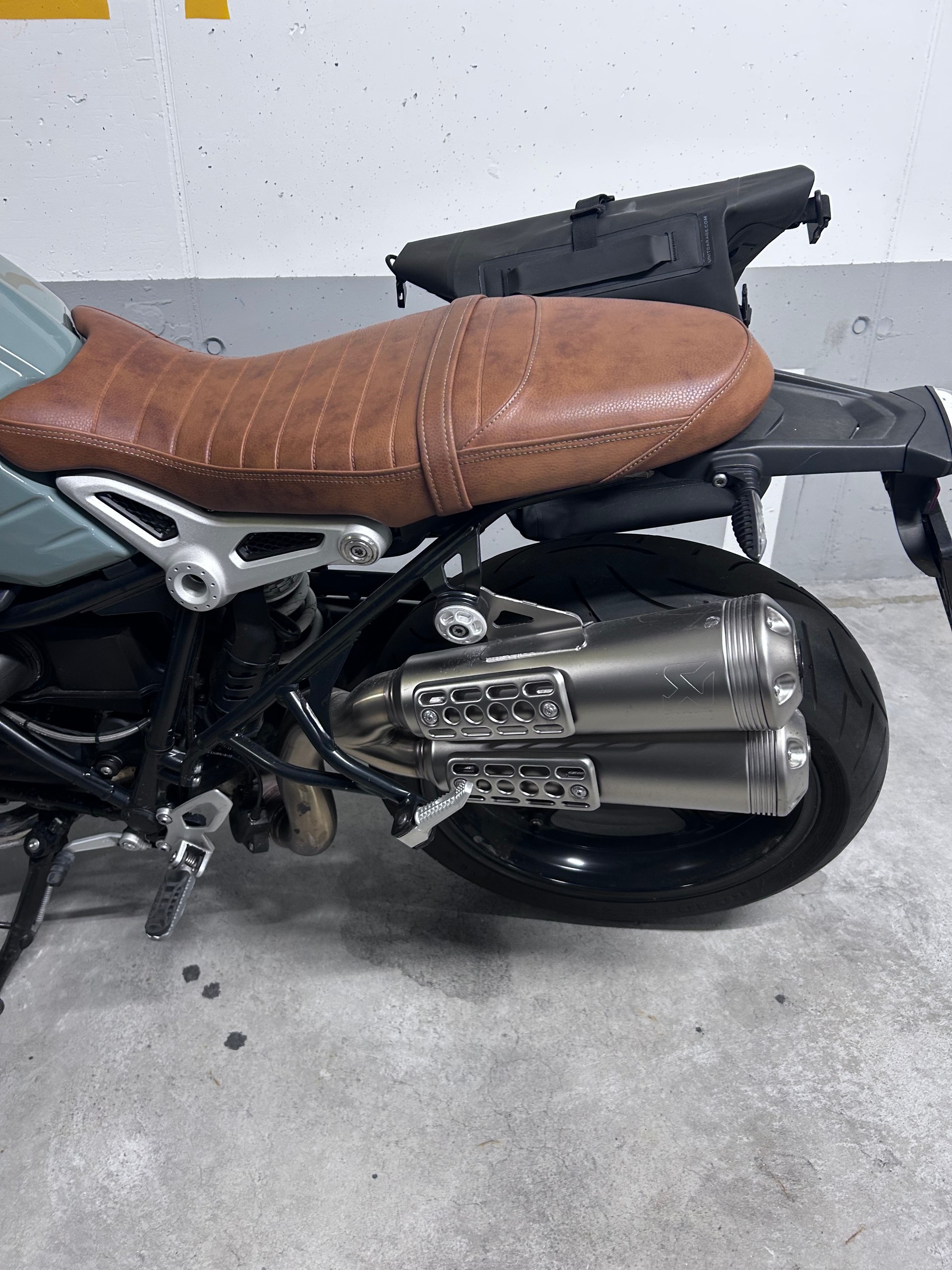 BMW R nineT Scrambler ABS-image-1