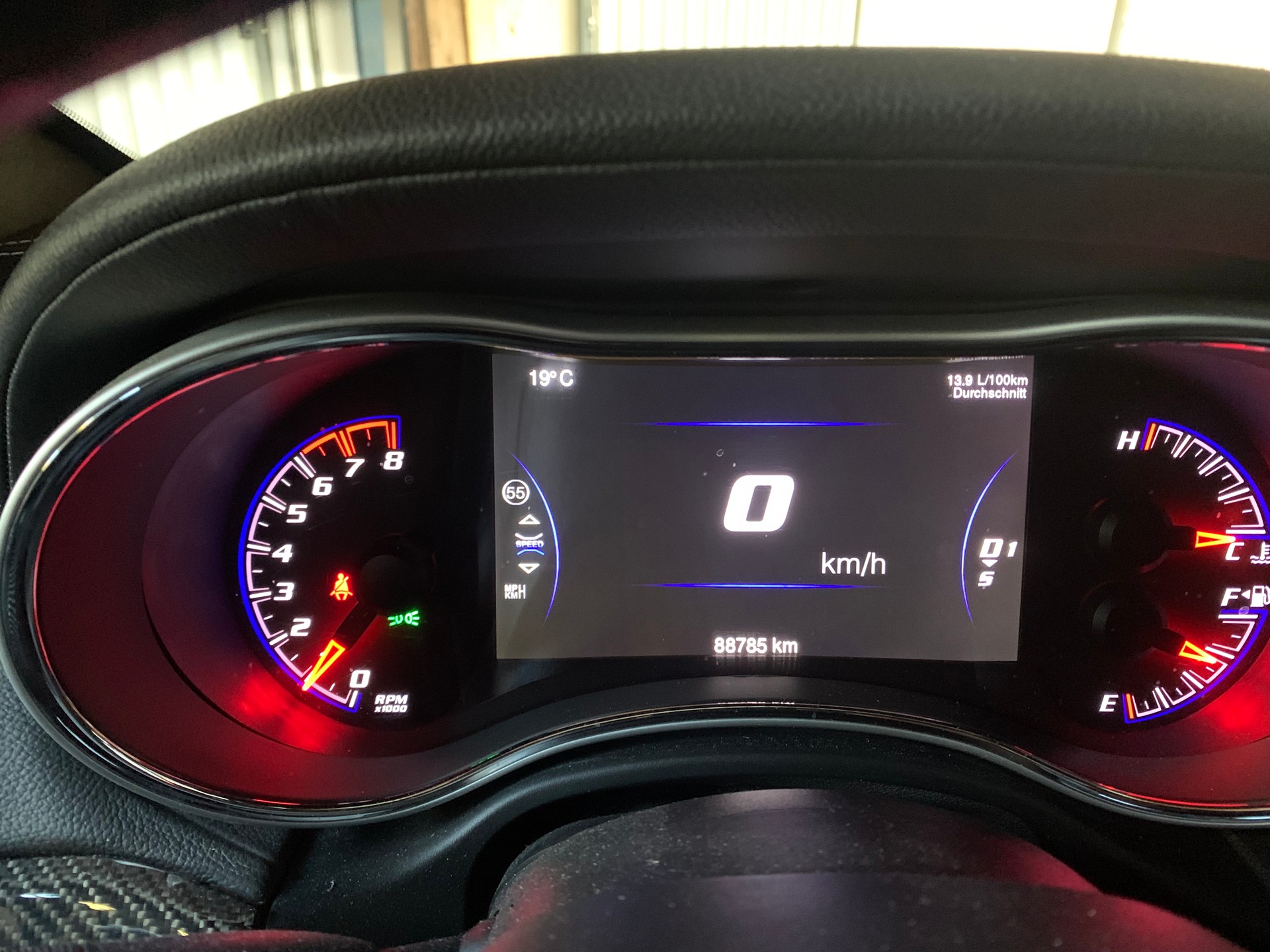 JEEP 6.4 V8 HEMI SRT8-image-5