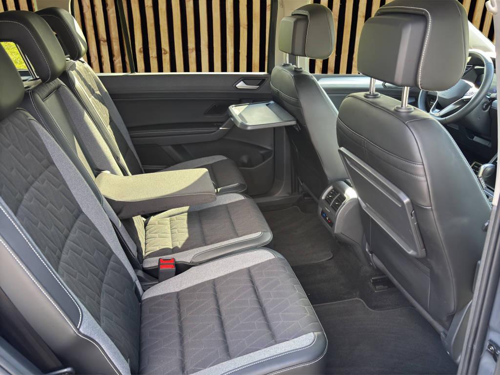 VW Touran 1.5 TSI Comfortline United DSG-image-5