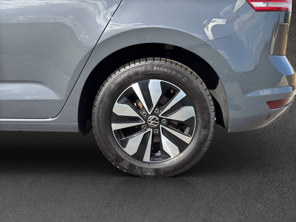 VW Touran 1.5 TSI Comfortline United DSG-image-16