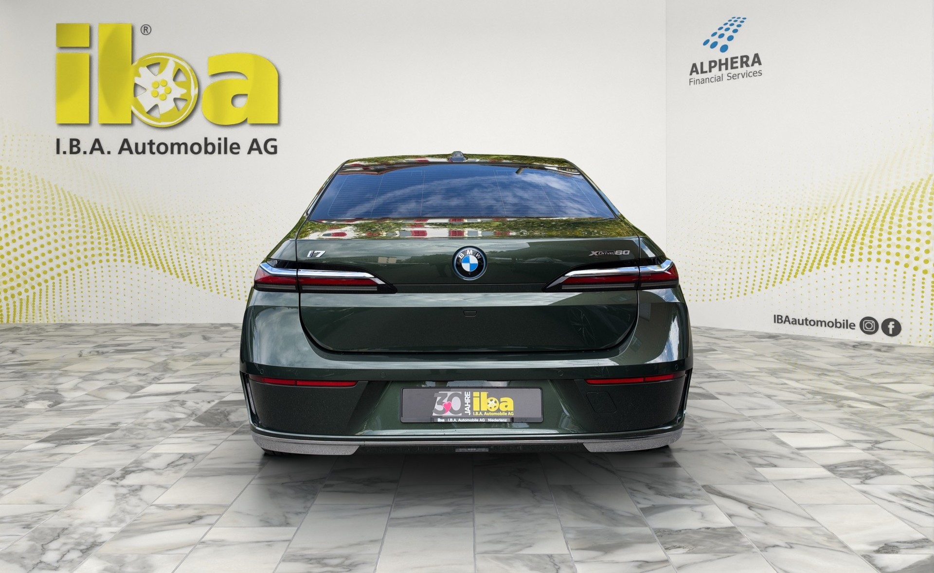 BMW i7 xDrive 60 (CH) INDIVIDUAL-showroom-element-3