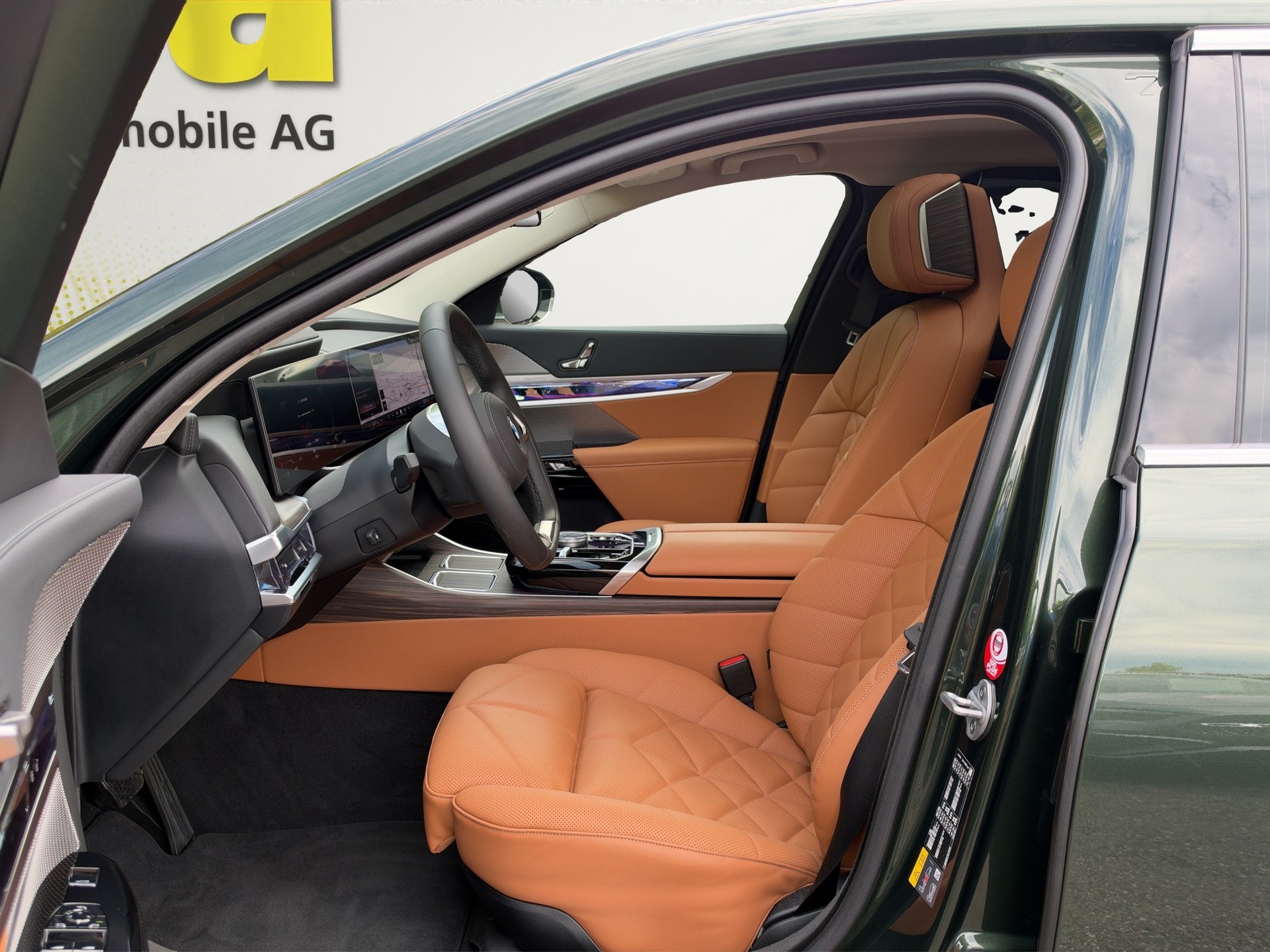 BMW i7 xDrive 60 (CH) INDIVIDUAL-image-11