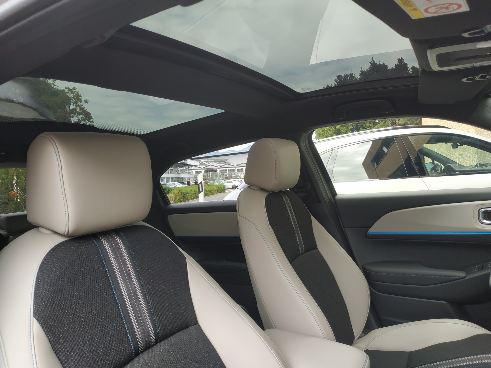 HONDA HR-V 1.5i-MMD Advance Style Plus CVT-image-20