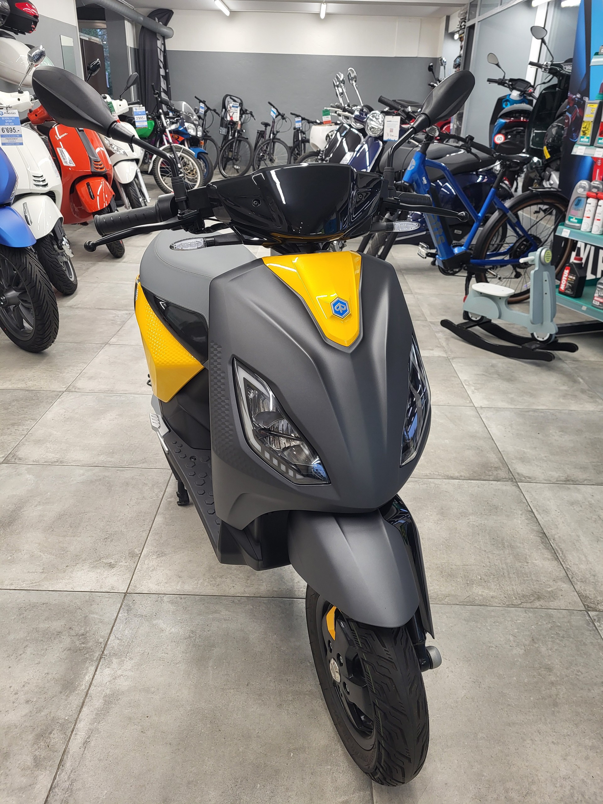 PIAGGIO Piaggio 1 Active 60km/h Full Electric-image-2