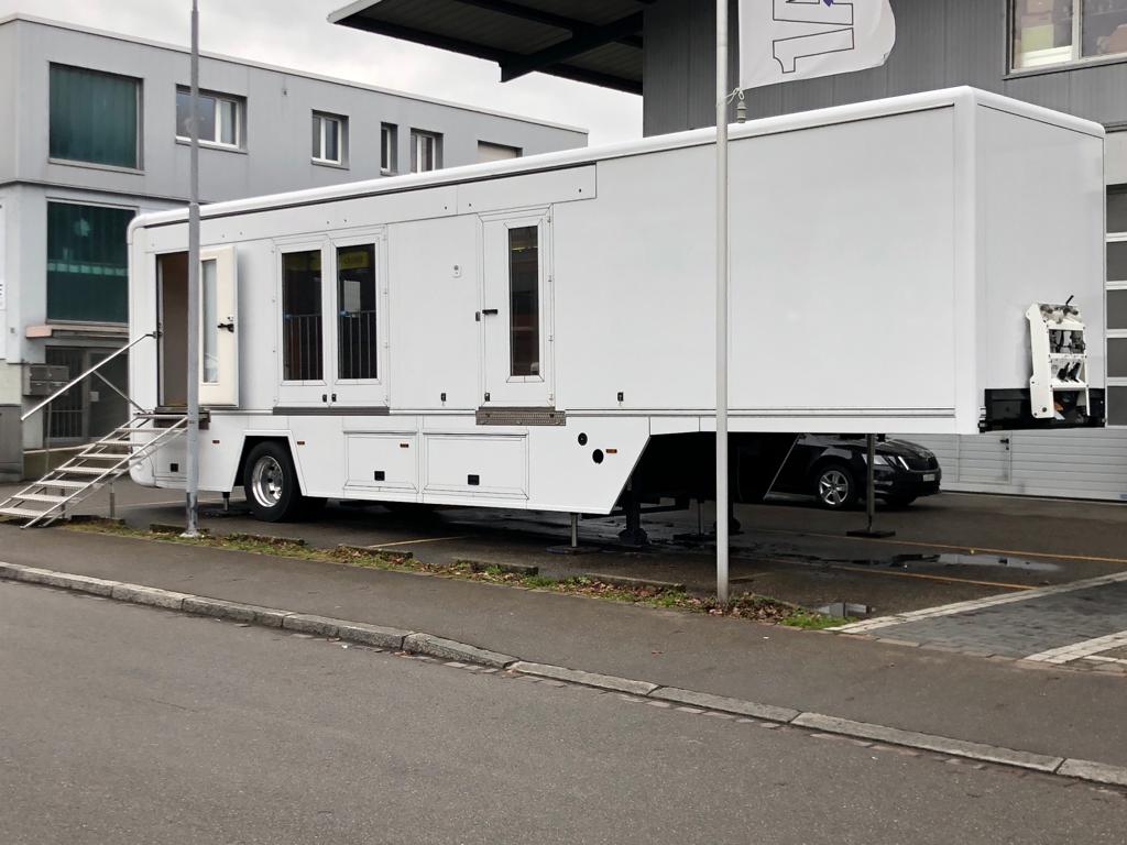 KRONE SE Interhorse Bürocontainer-image-9