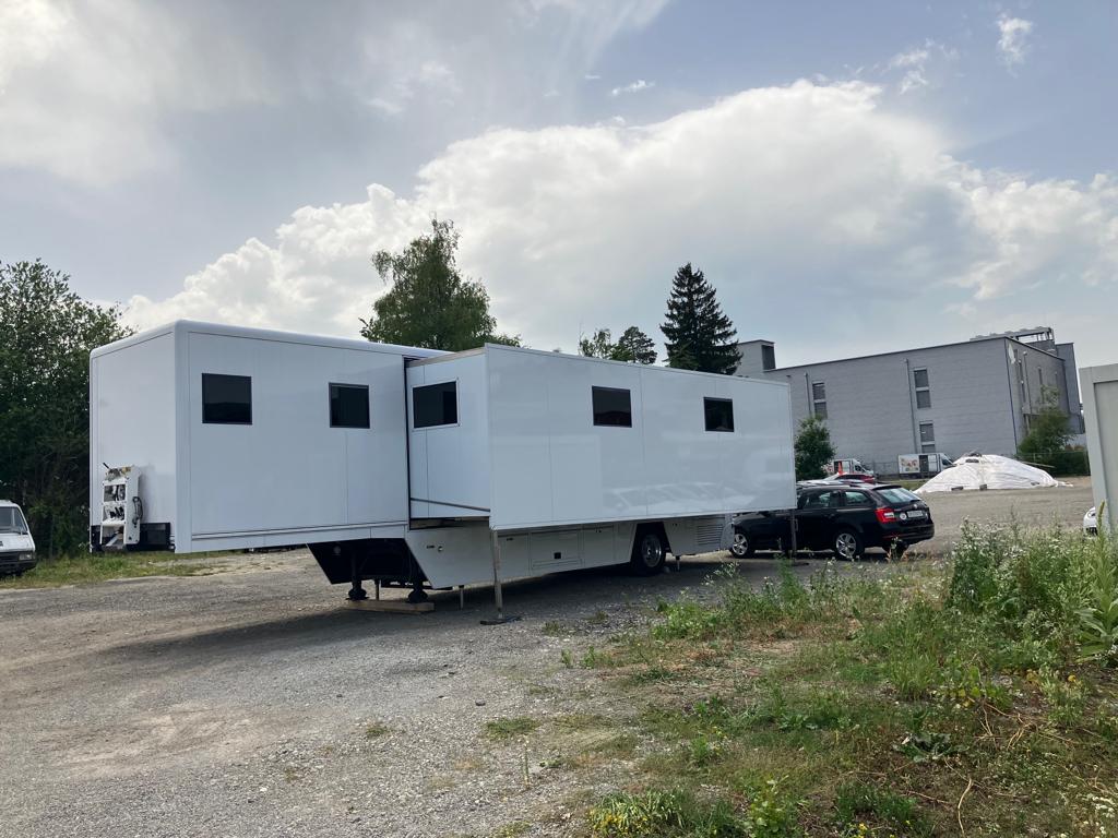 KRONE SE Interhorse Bürocontainer-image-14