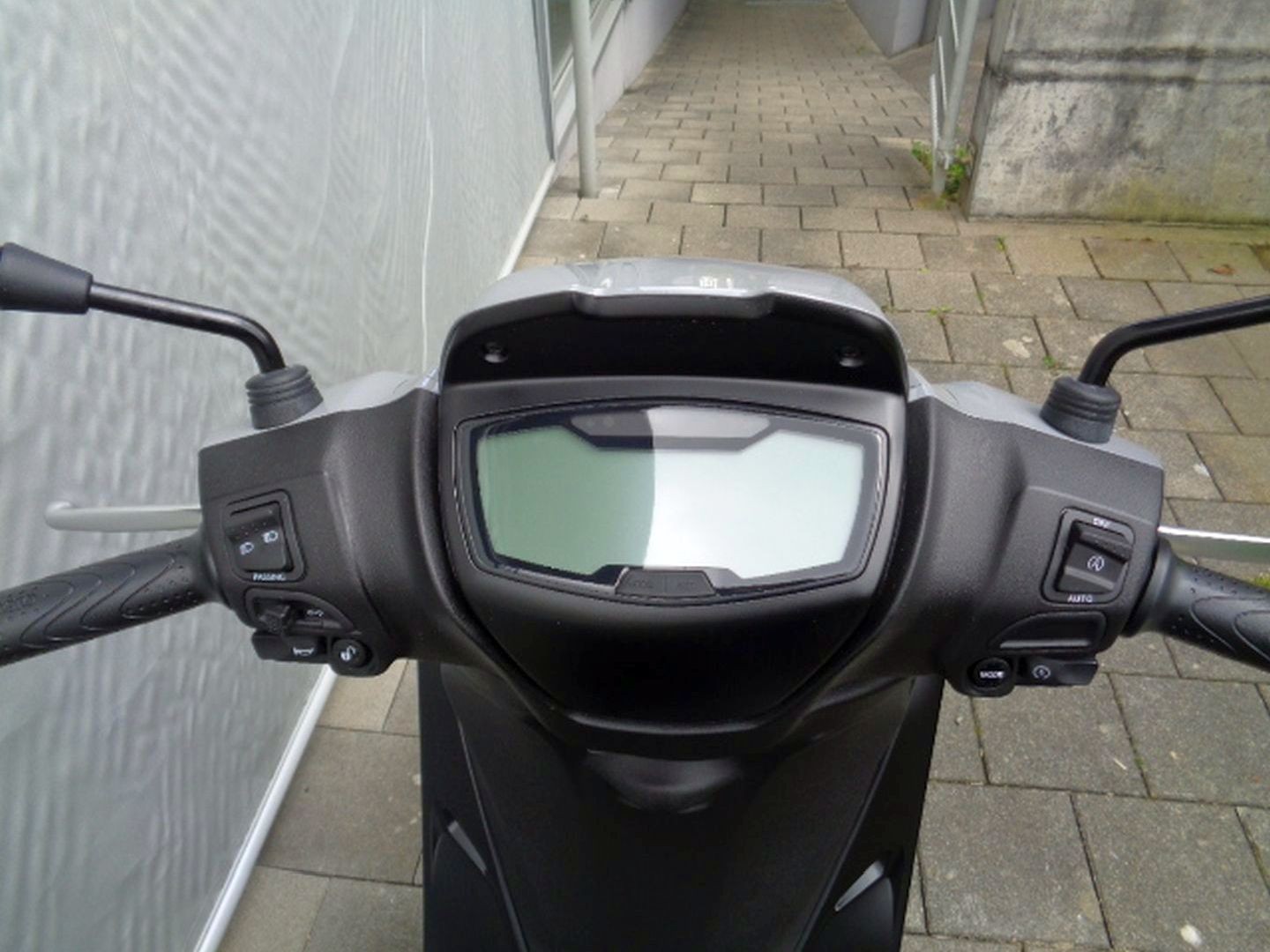 PIAGGIO MEDLEY SPORT 125 RST ABS-image-8
