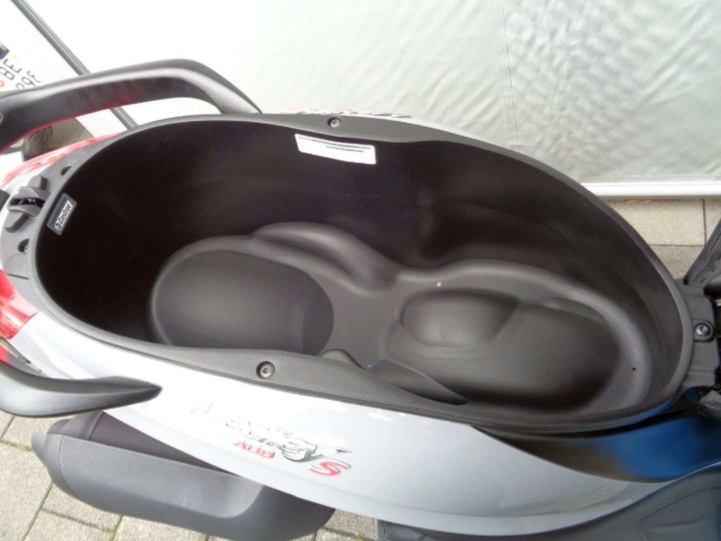 PIAGGIO MEDLEY SPORT 125 RST ABS-image-7