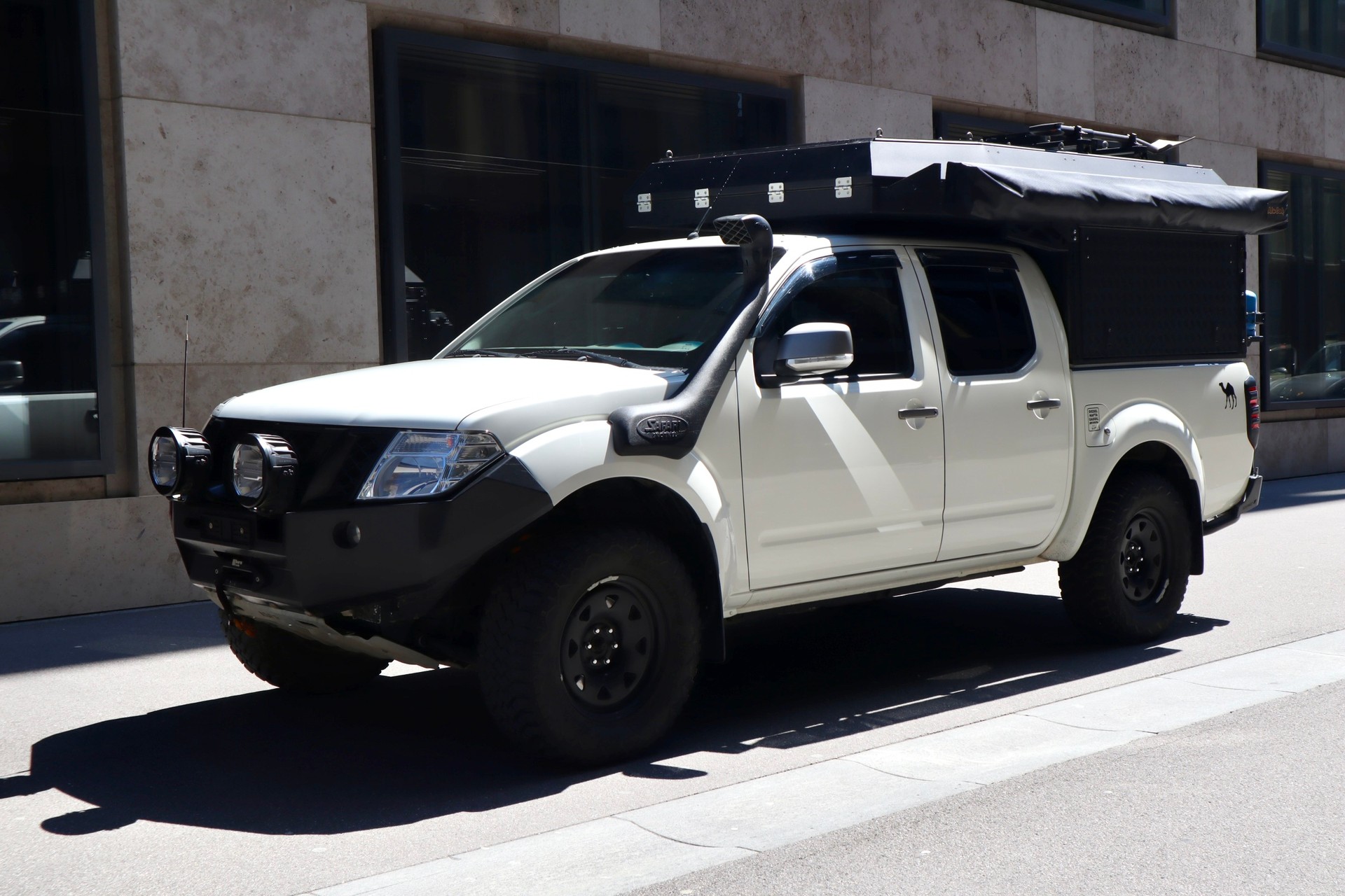 NISSAN Double Cab 2.5 dCi 4WD | ALU-CAB CANOPY CAMPER-image-1