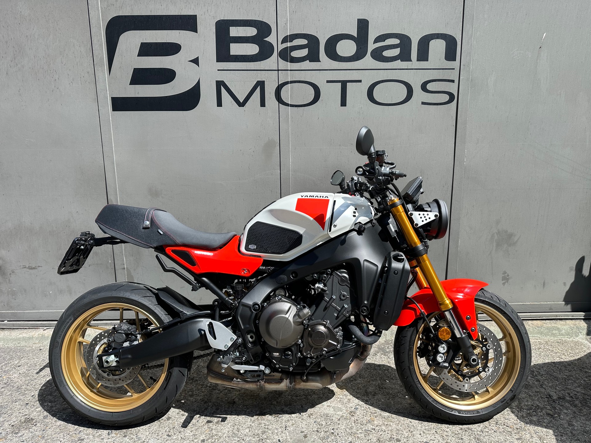 YAMAHA