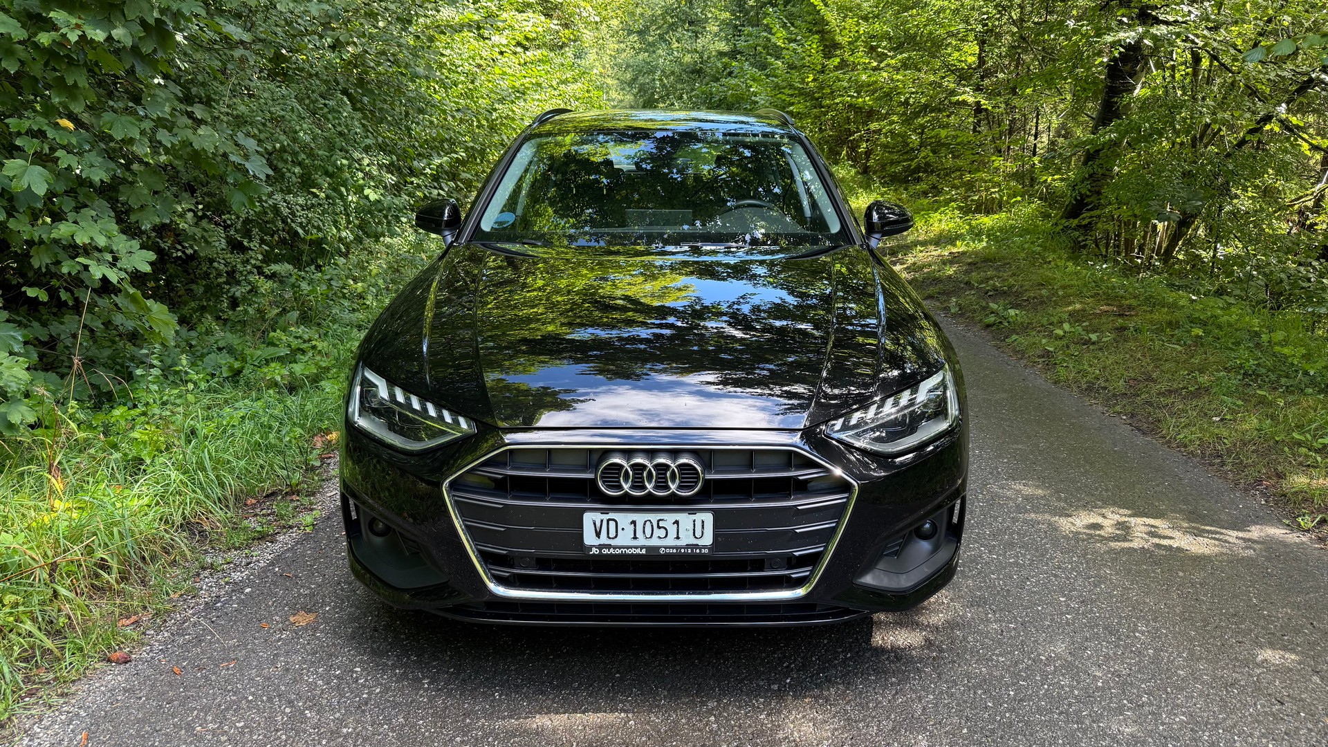 AUDI A4 Avant 35 TDI S-tronic-image-1