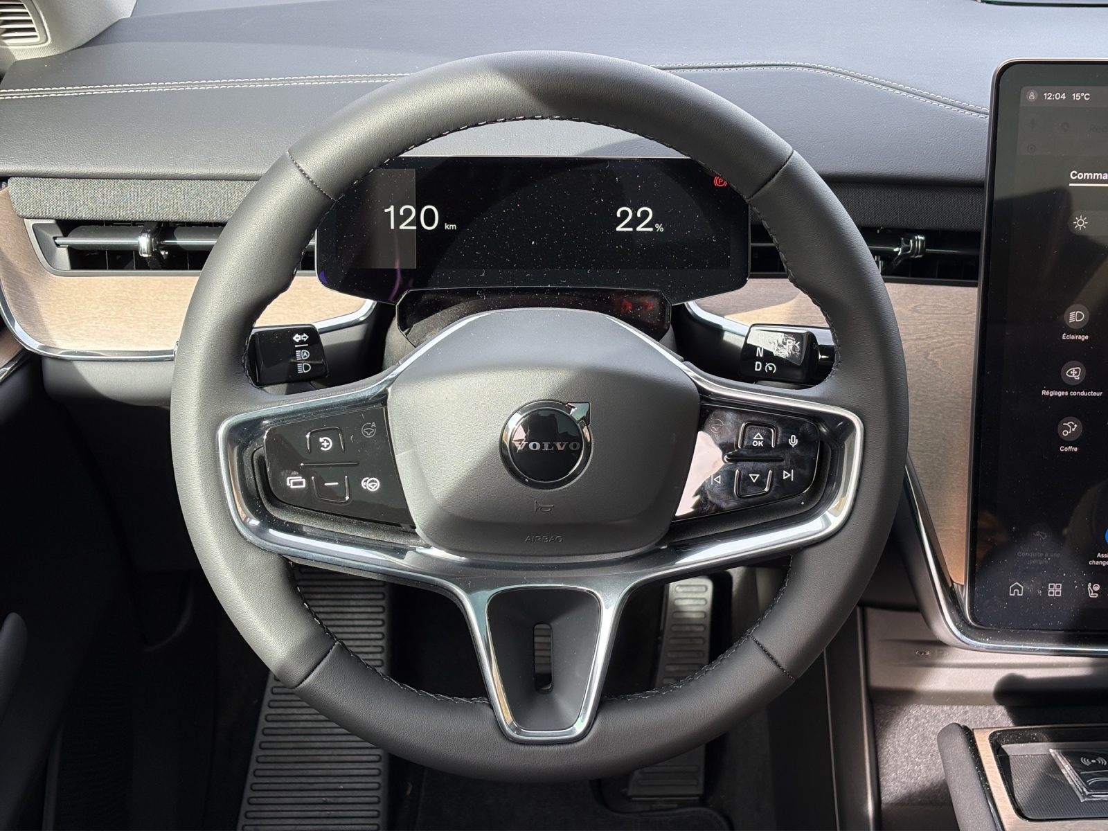 VOLVO EX90 Twin Plus AWD-image-9