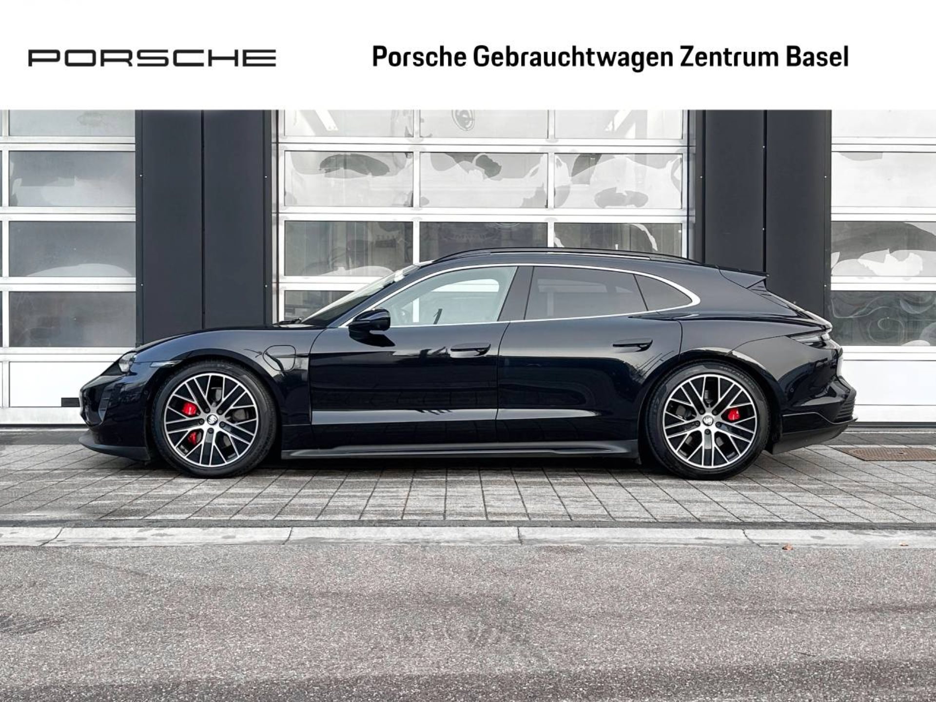 PORSCHE Taycan 4S Sport Turismo-showroom-element-1